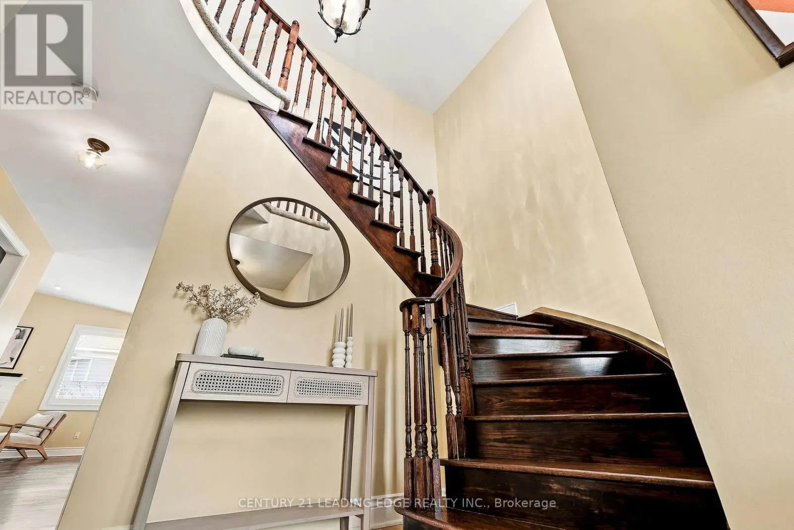 6 FORECASTLE ROAD