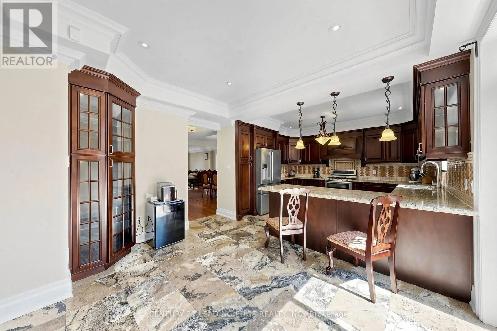 11 BELLVARE CRESCENT