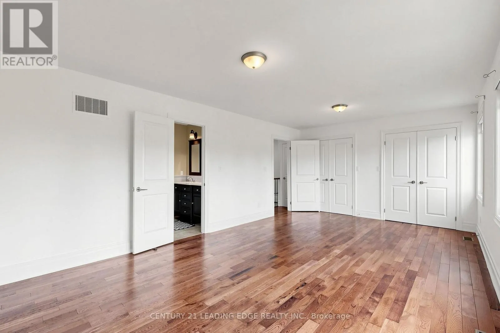 11 BELLVARE CRESCENT