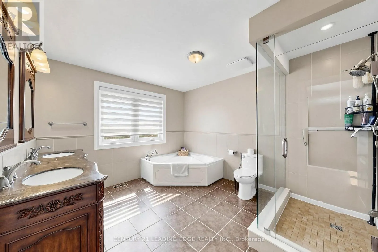 11 BELLVARE CRESCENT