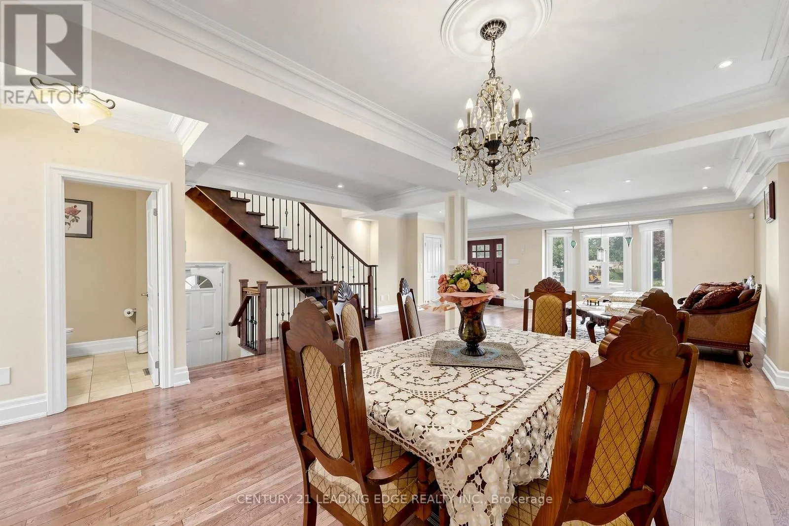 11 BELLVARE CRESCENT