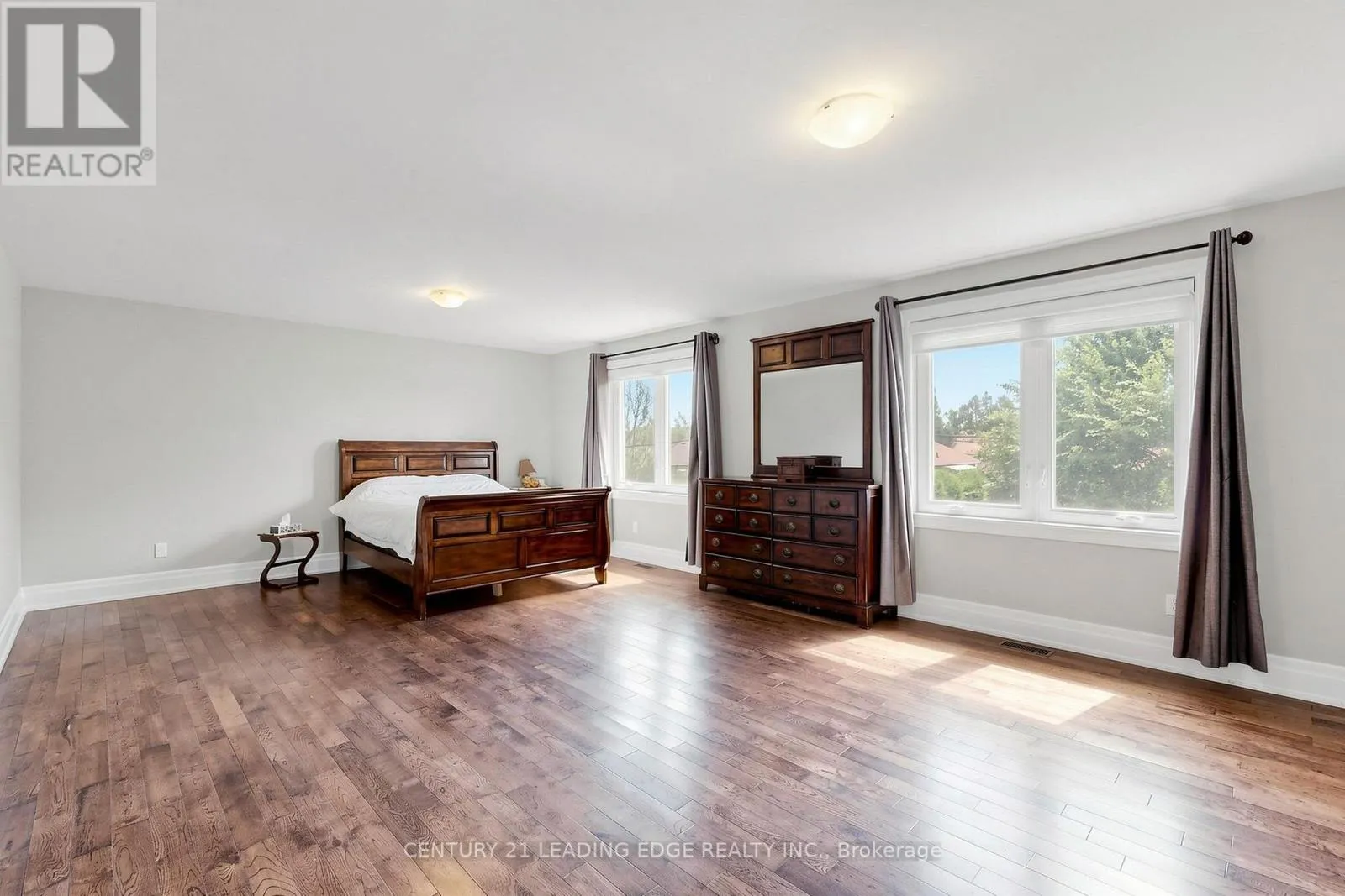 11 BELLVARE CRESCENT