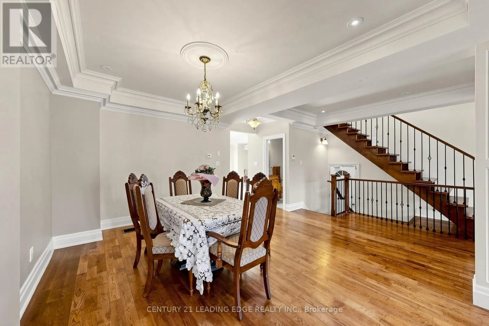 11 BELLVARE CRESCENT