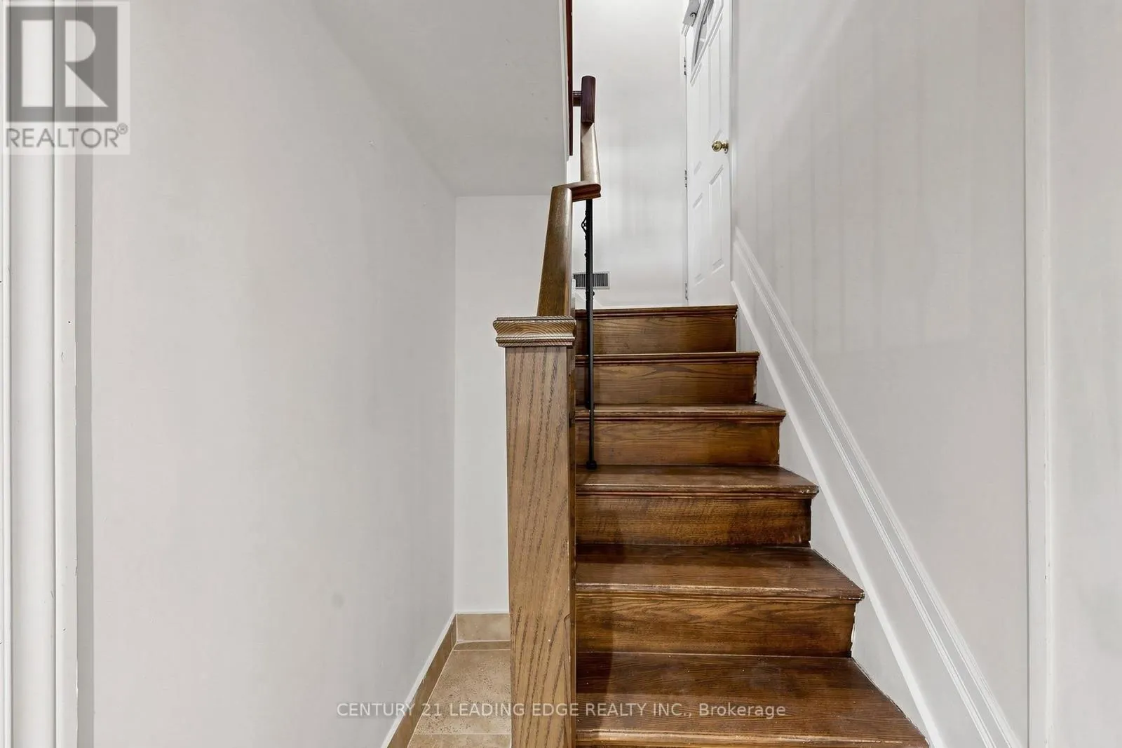 11 BELLVARE CRESCENT