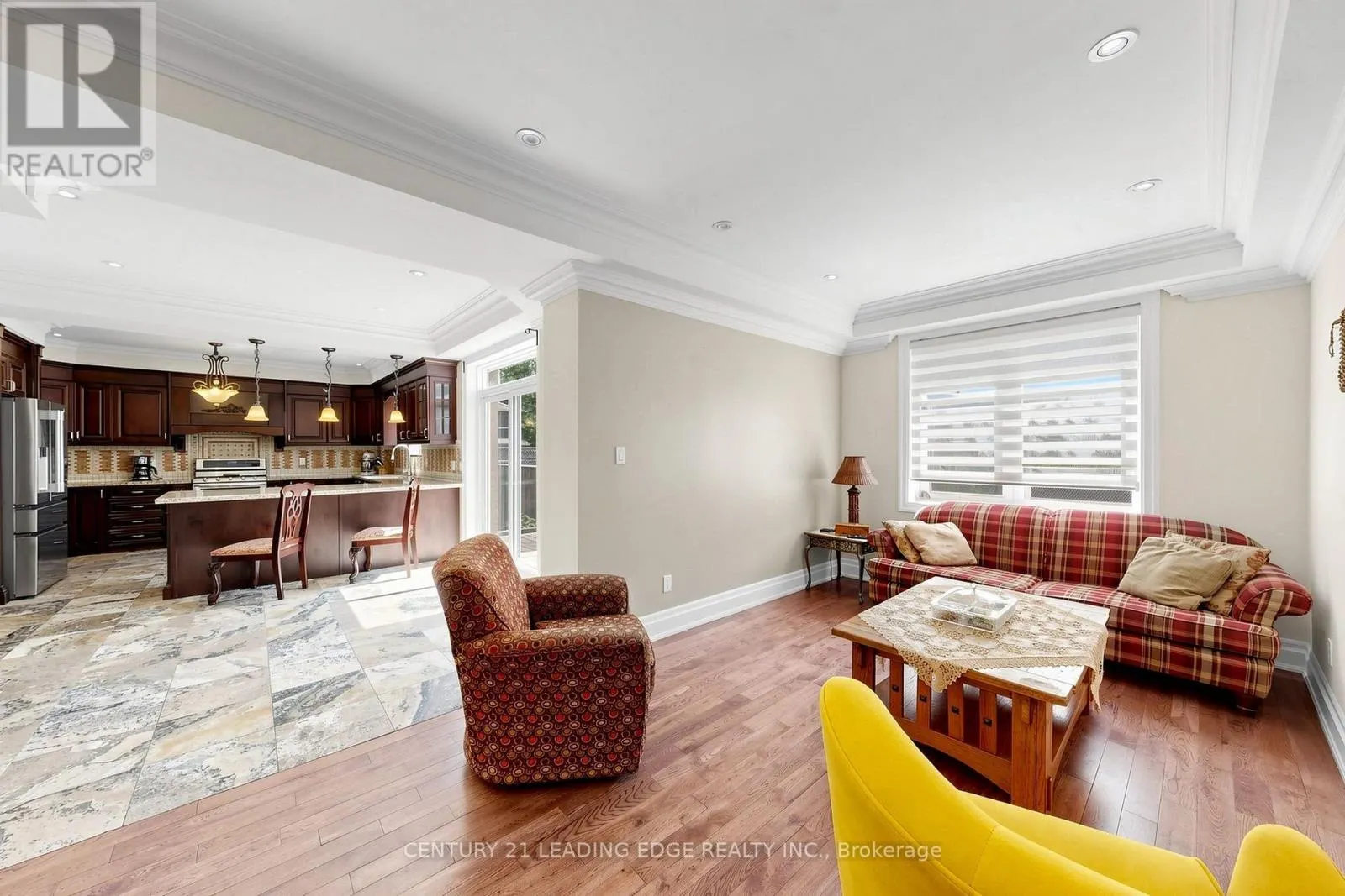 11 BELLVARE CRESCENT