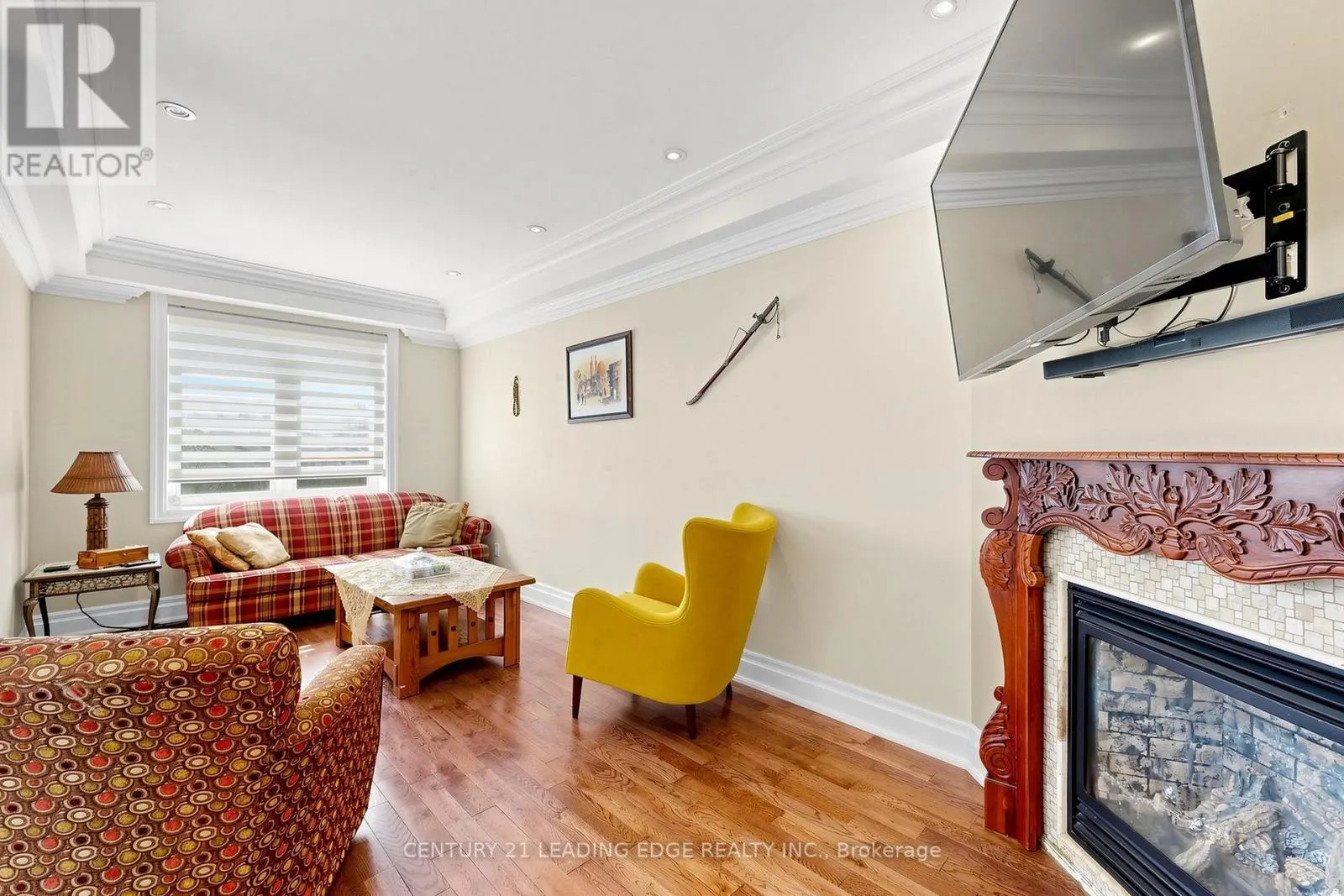 11 BELLVARE CRESCENT
