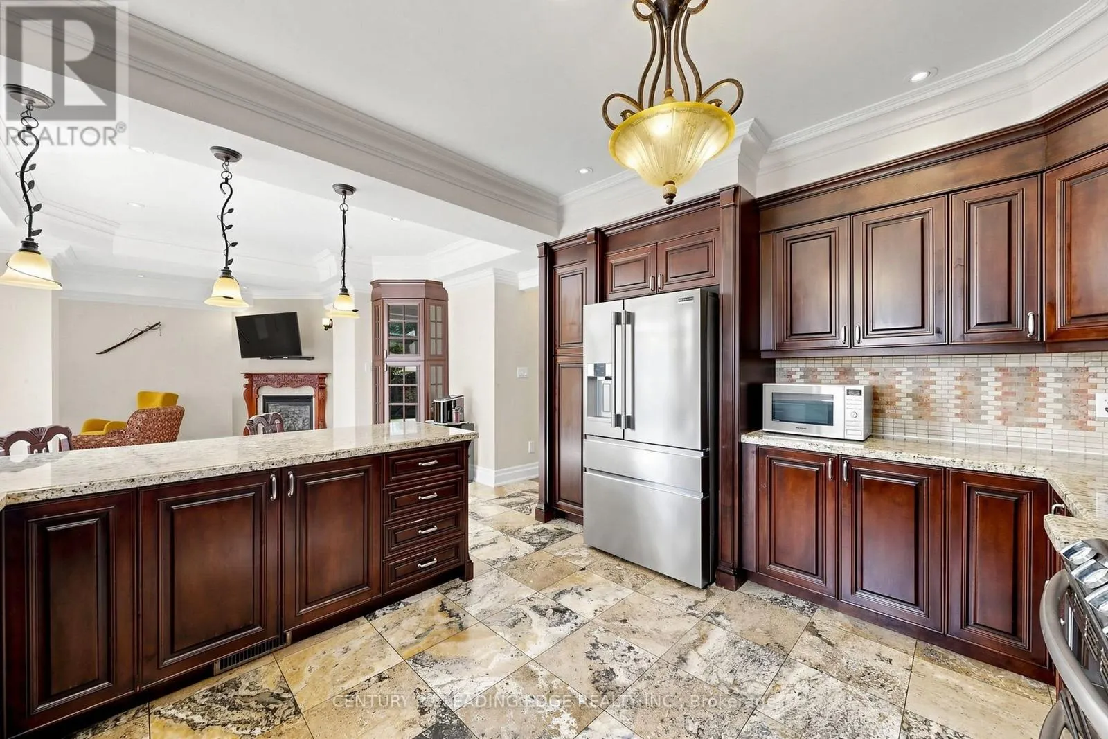 11 BELLVARE CRESCENT