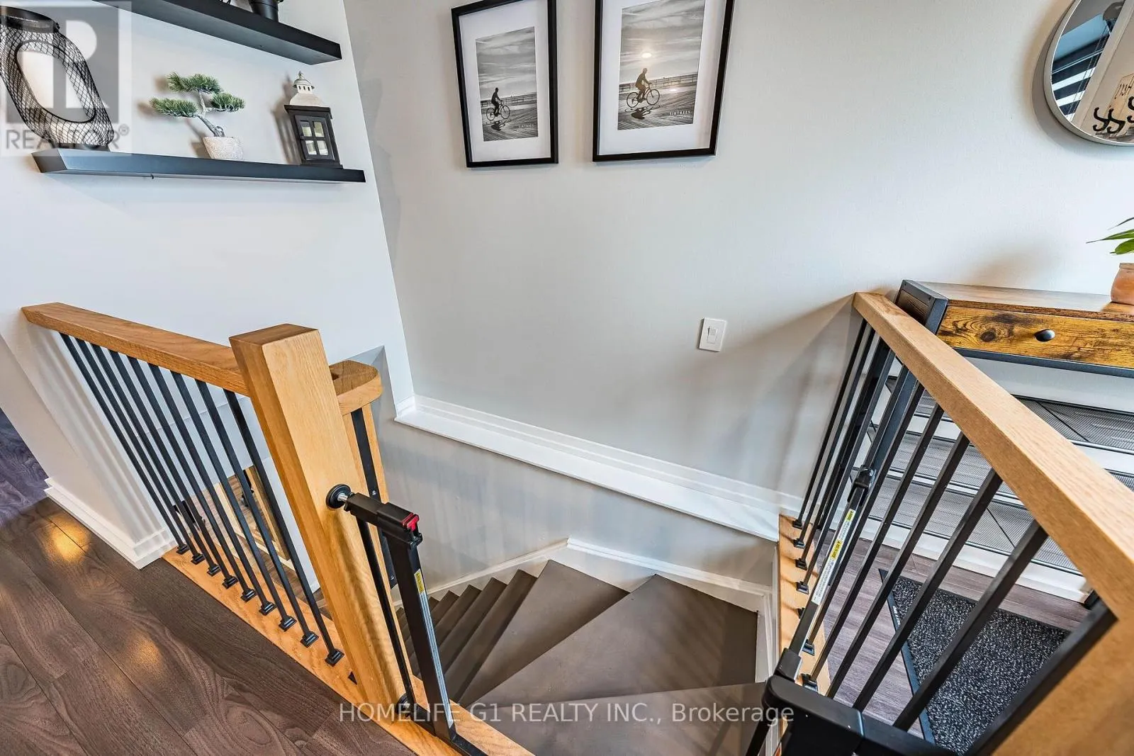 330 POMPANO COURT