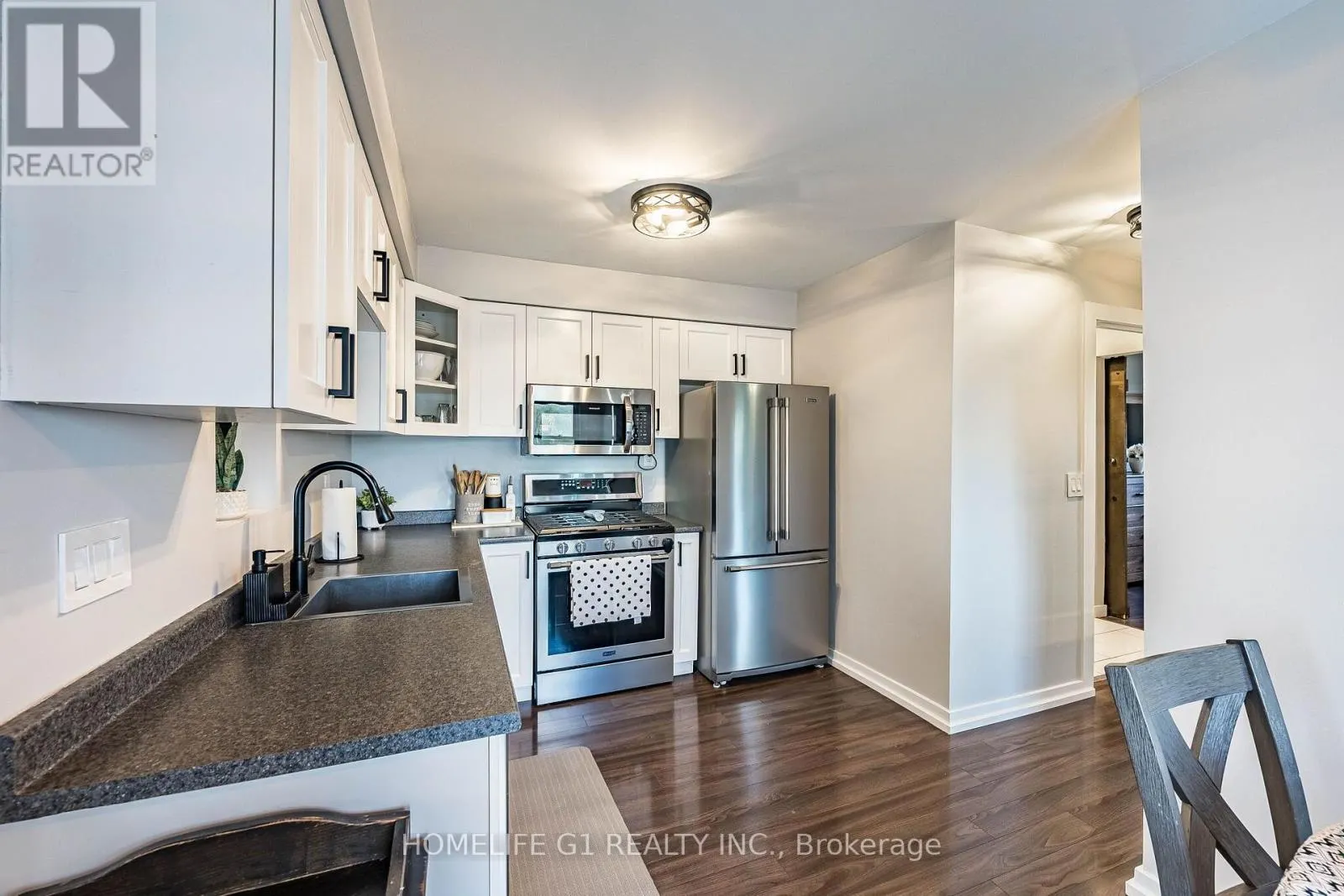 330 POMPANO COURT