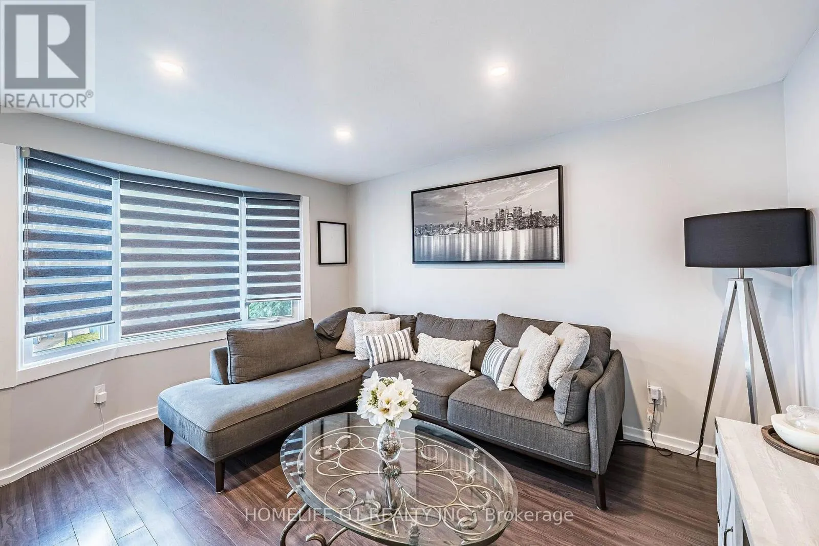 330 POMPANO COURT