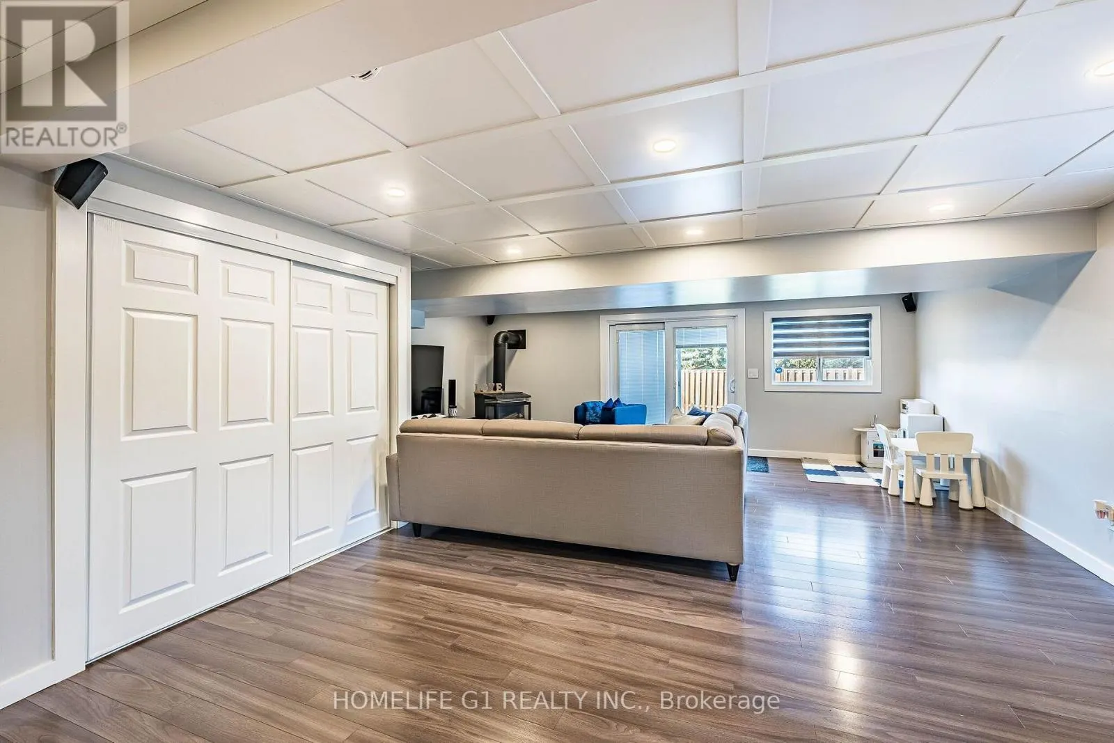 330 POMPANO COURT