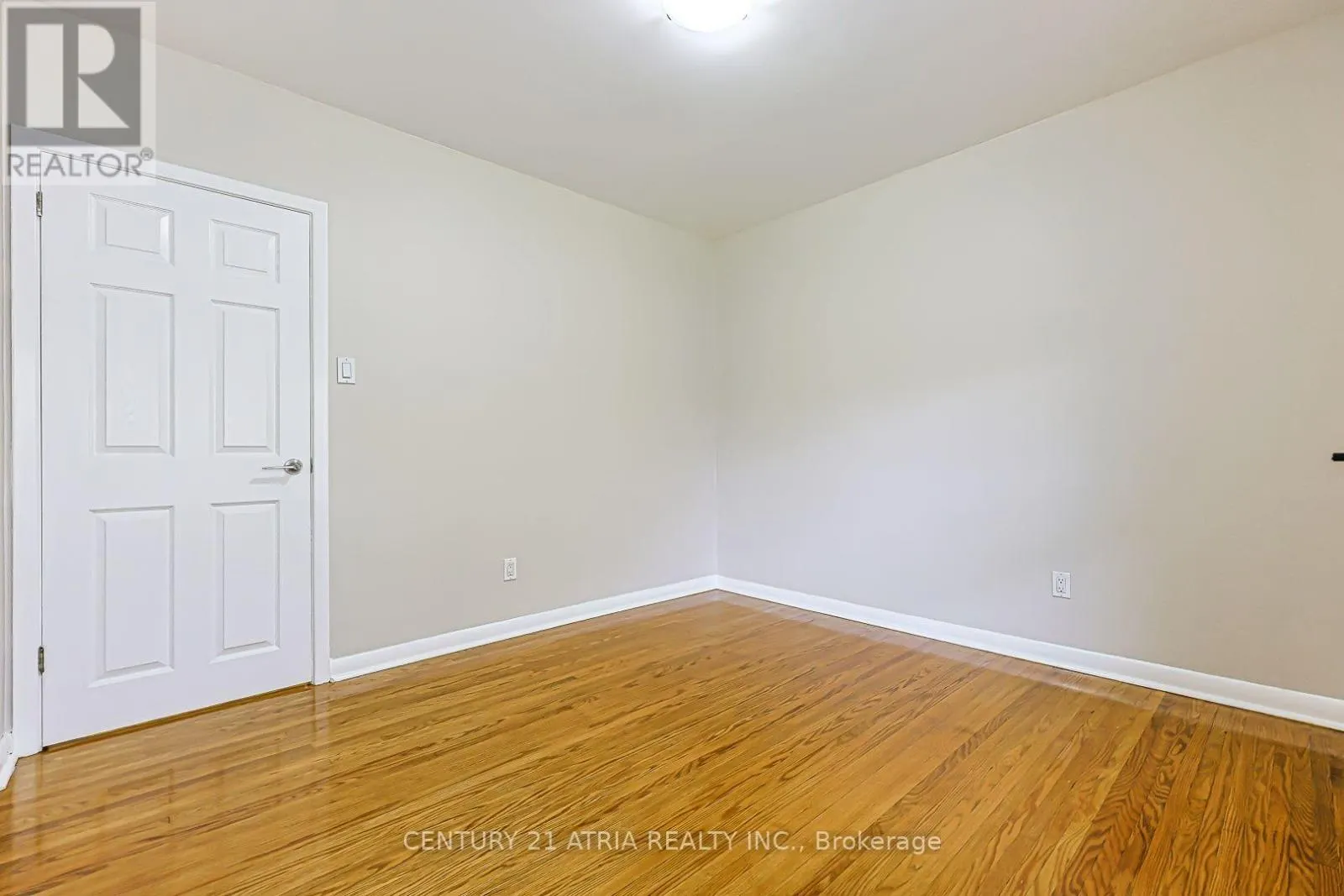 MAIN LEVEL - 17 MARLBANK ROAD