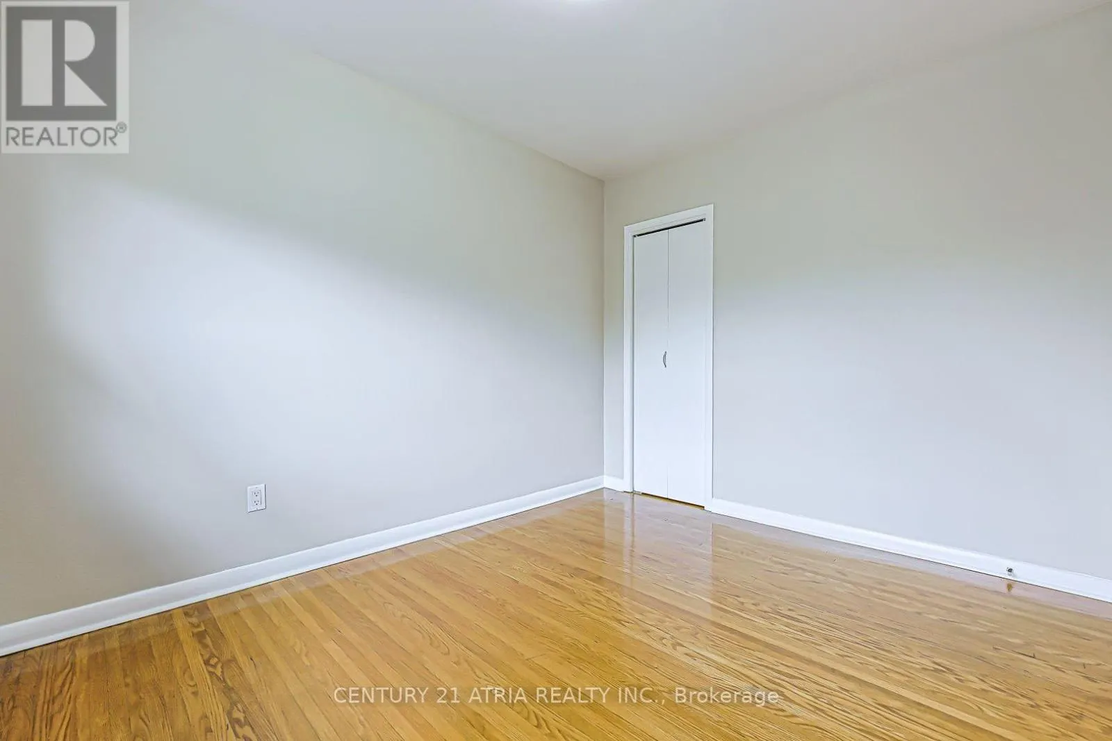 MAIN LEVEL - 17 MARLBANK ROAD