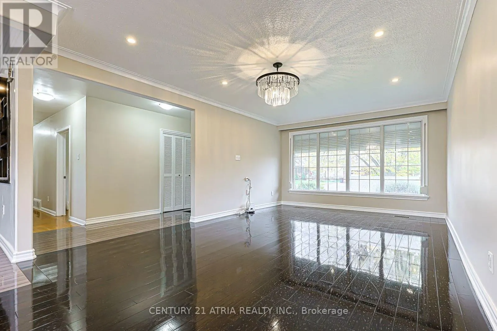 MAIN LEVEL - 17 MARLBANK ROAD