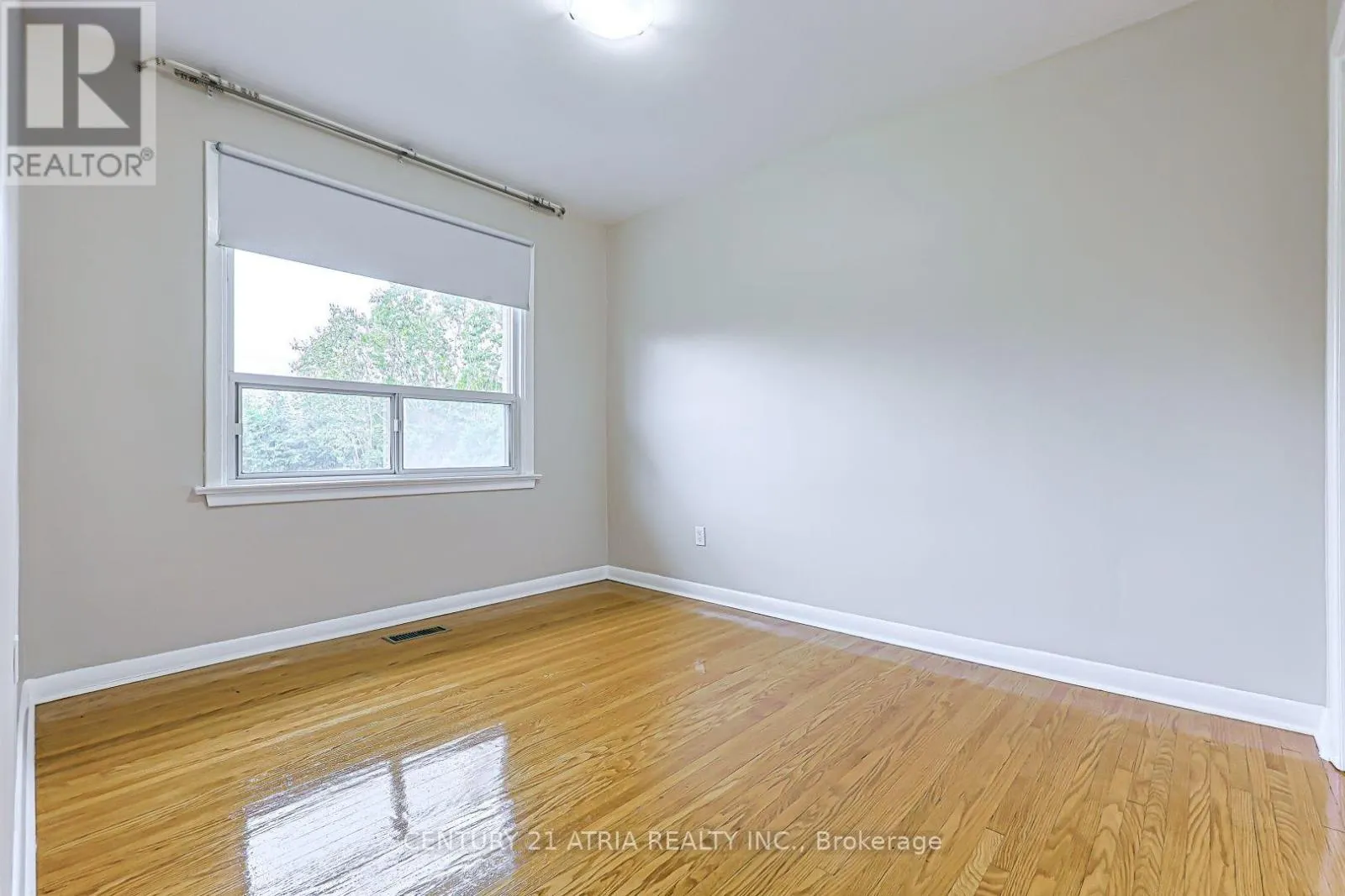 MAIN LEVEL - 17 MARLBANK ROAD