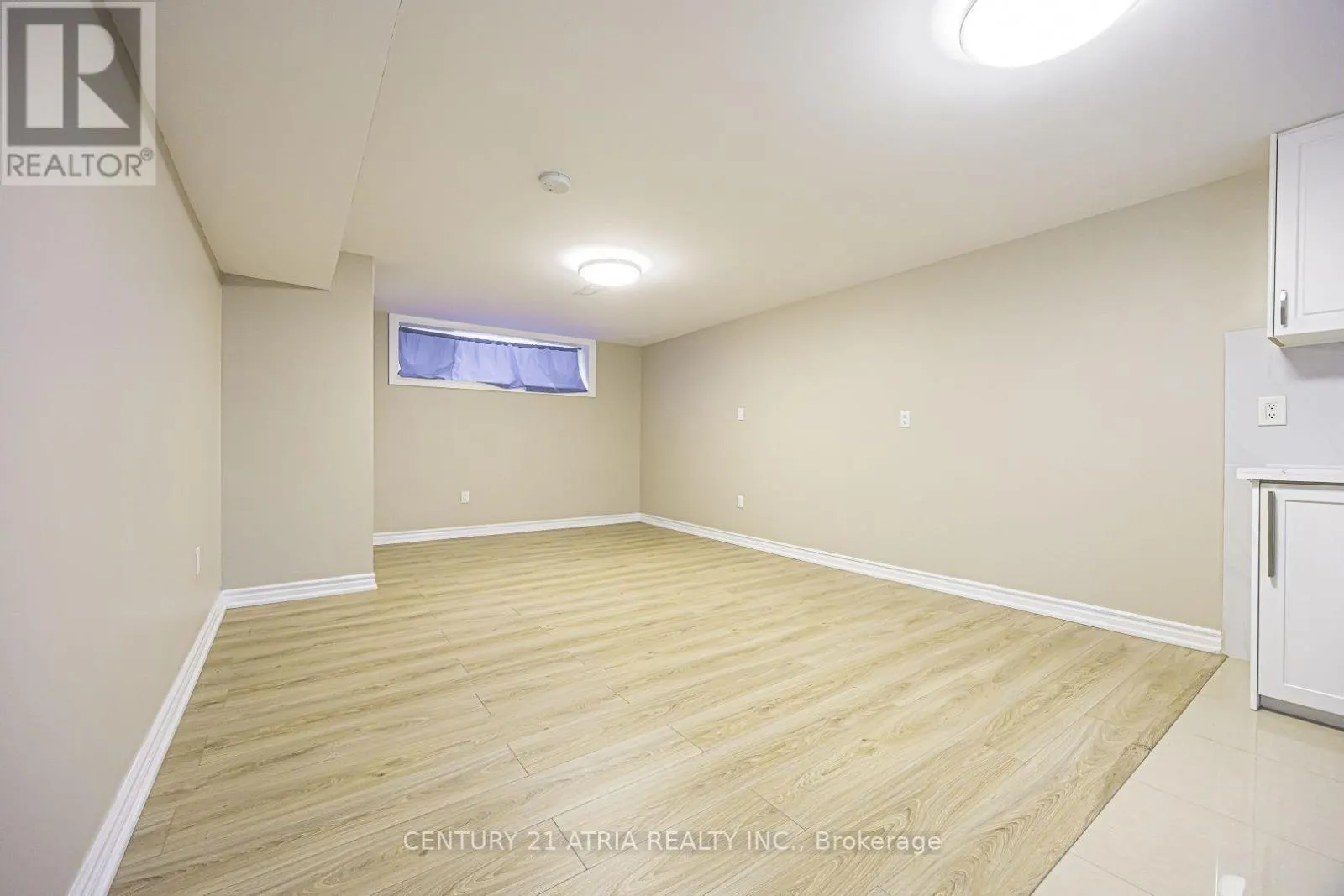 LOWER LEVEL UNIT 1 - 19 MARLBANK ROAD