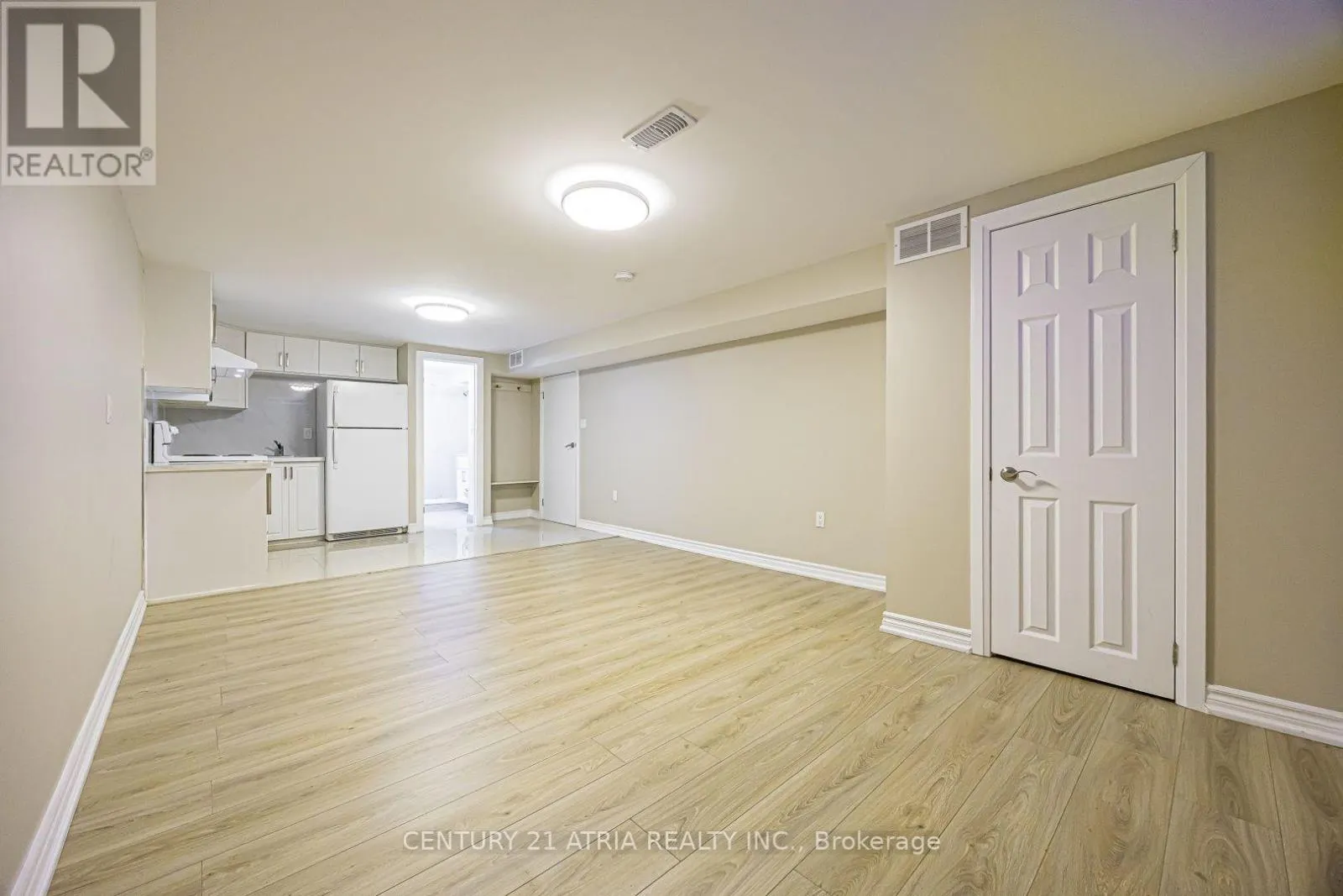 LOWER LEVEL UNIT 1 - 19 MARLBANK ROAD