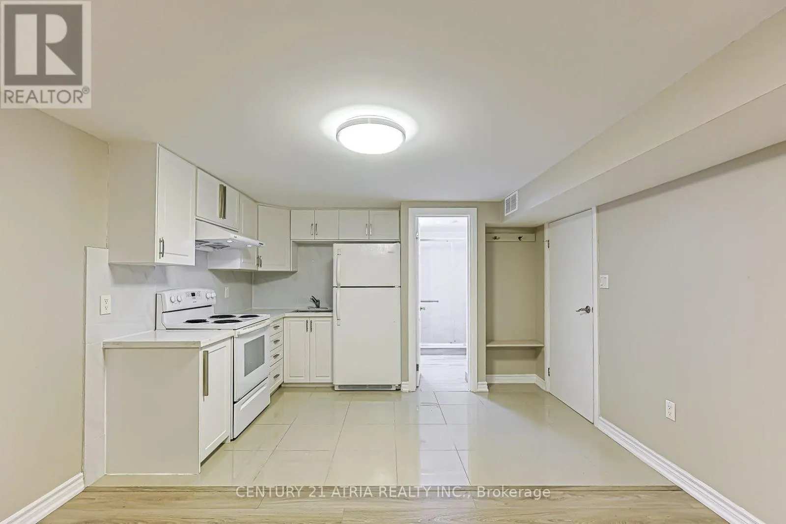 LOWER LEVEL UNIT 1 - 19 MARLBANK ROAD