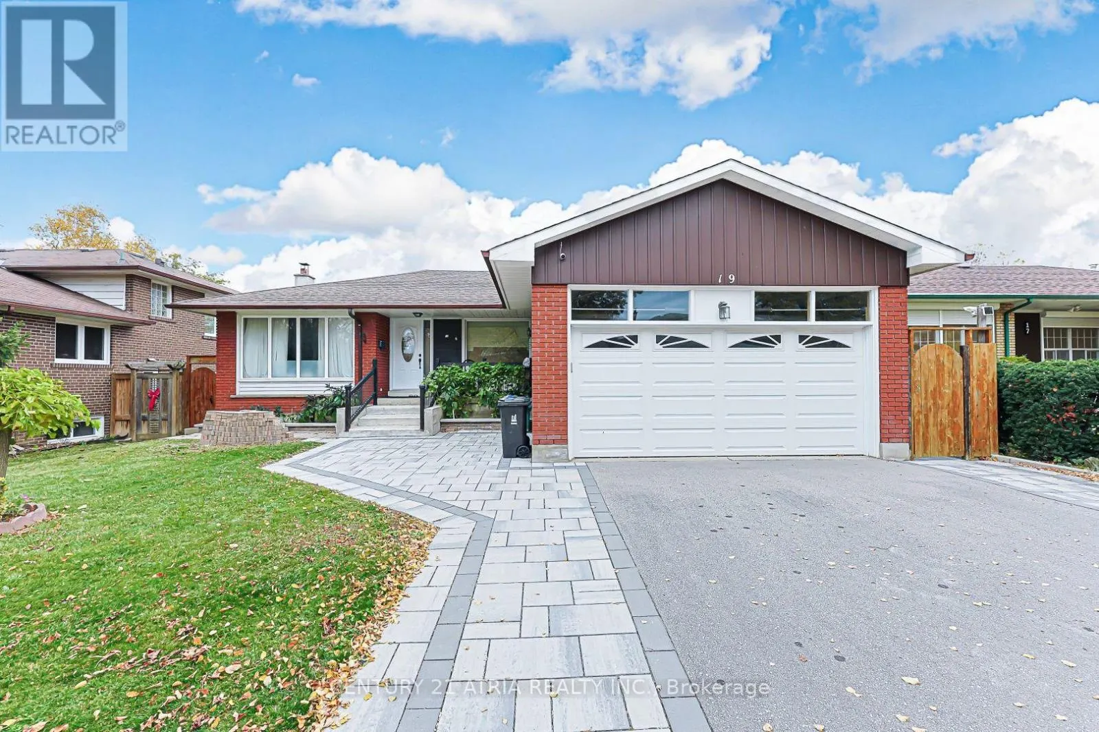 LOWER LEVEL UNIT 1 - 19 MARLBANK ROAD
