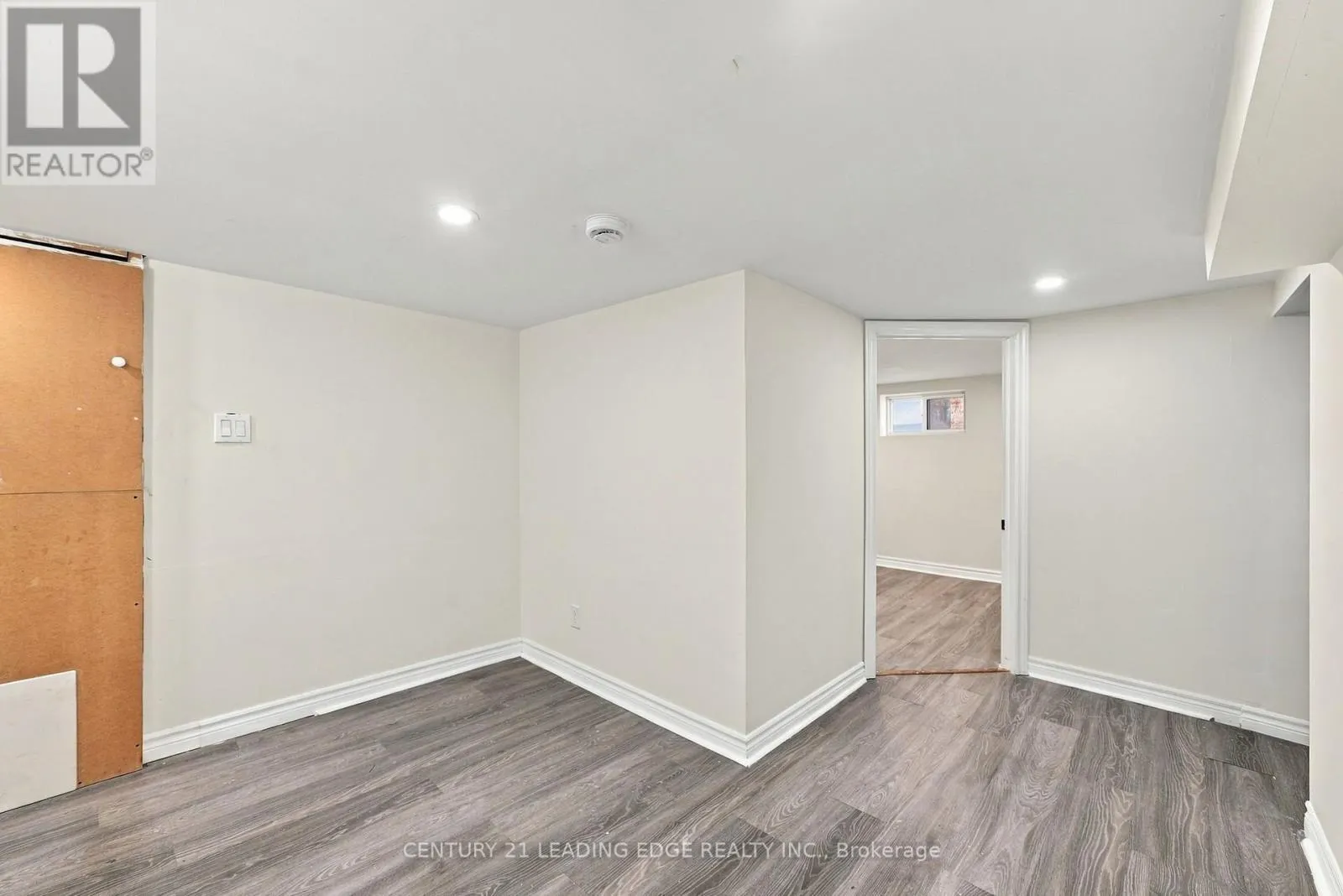 89 PARK ROAD S