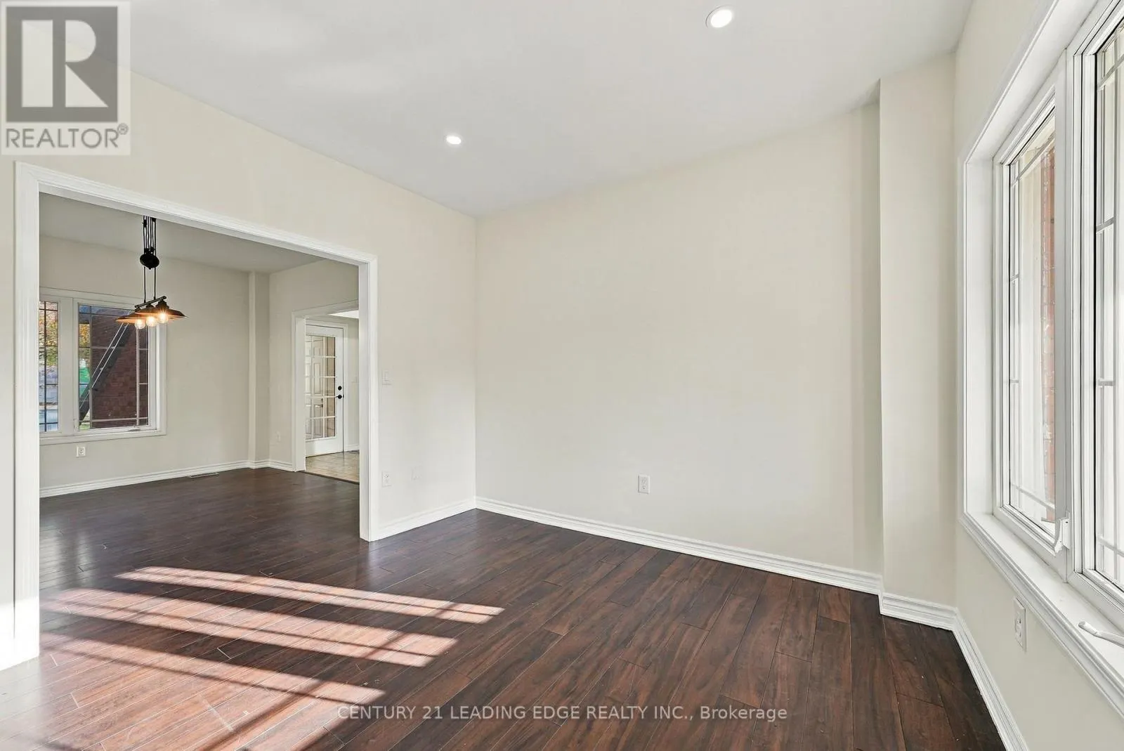 89 PARK ROAD S