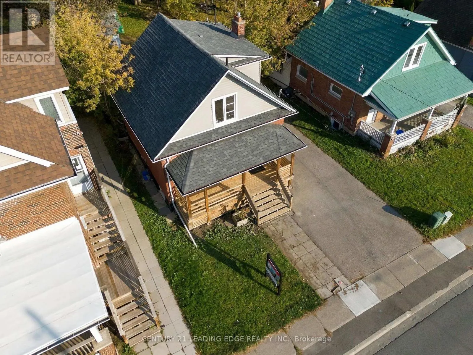 89 PARK ROAD S