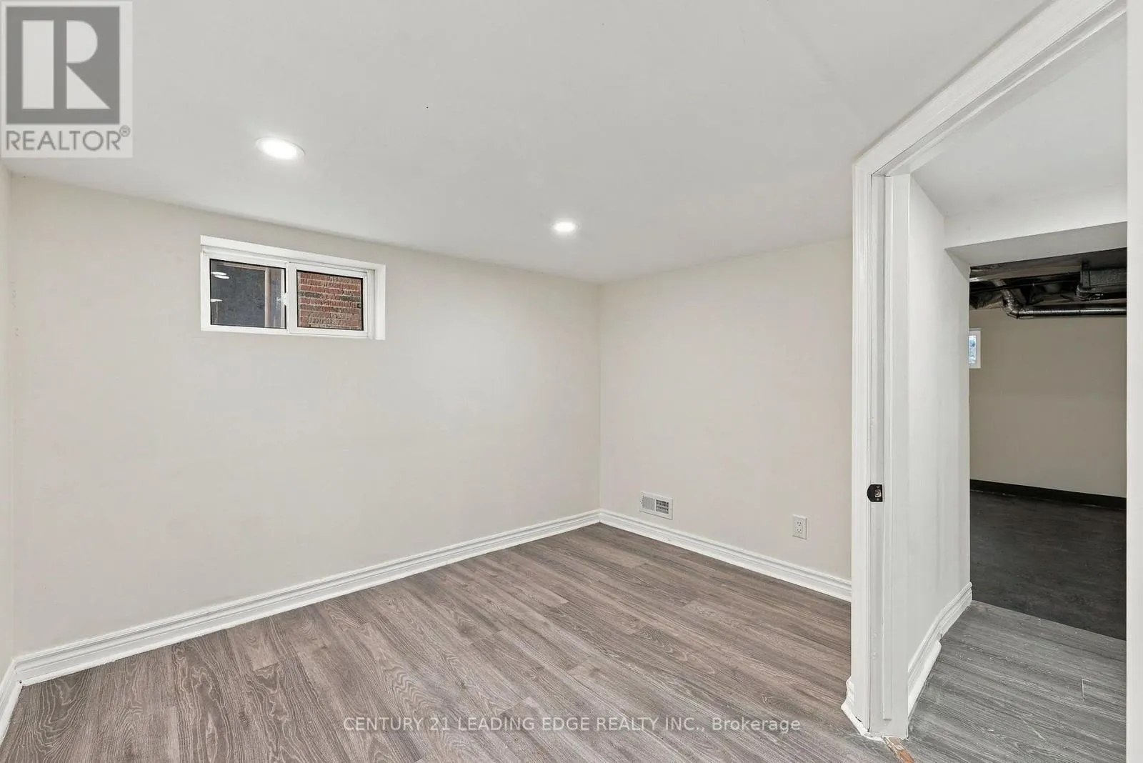 89 PARK ROAD S