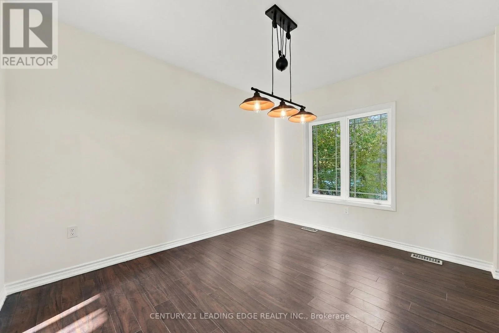 89 PARK ROAD S