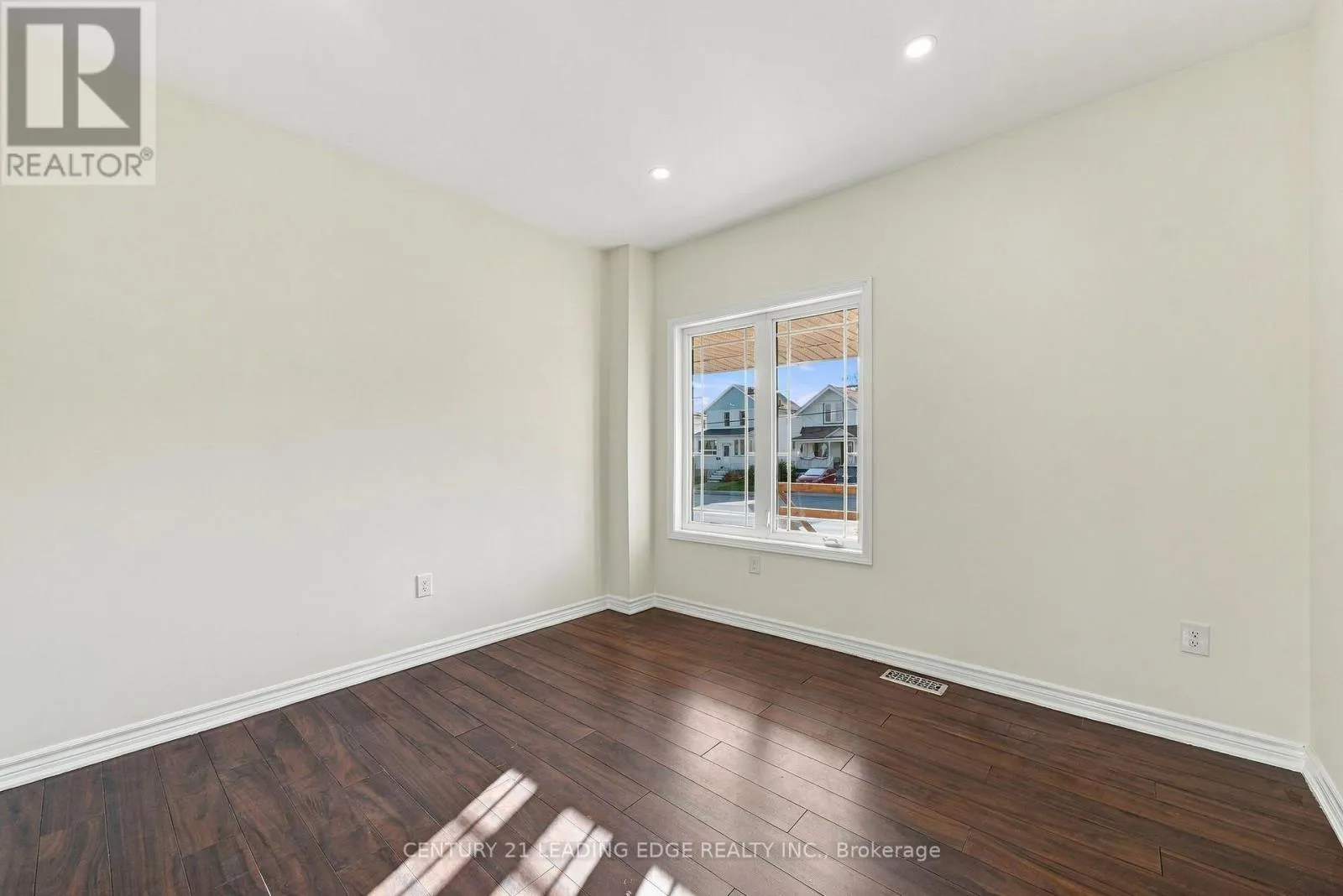 89 PARK ROAD S