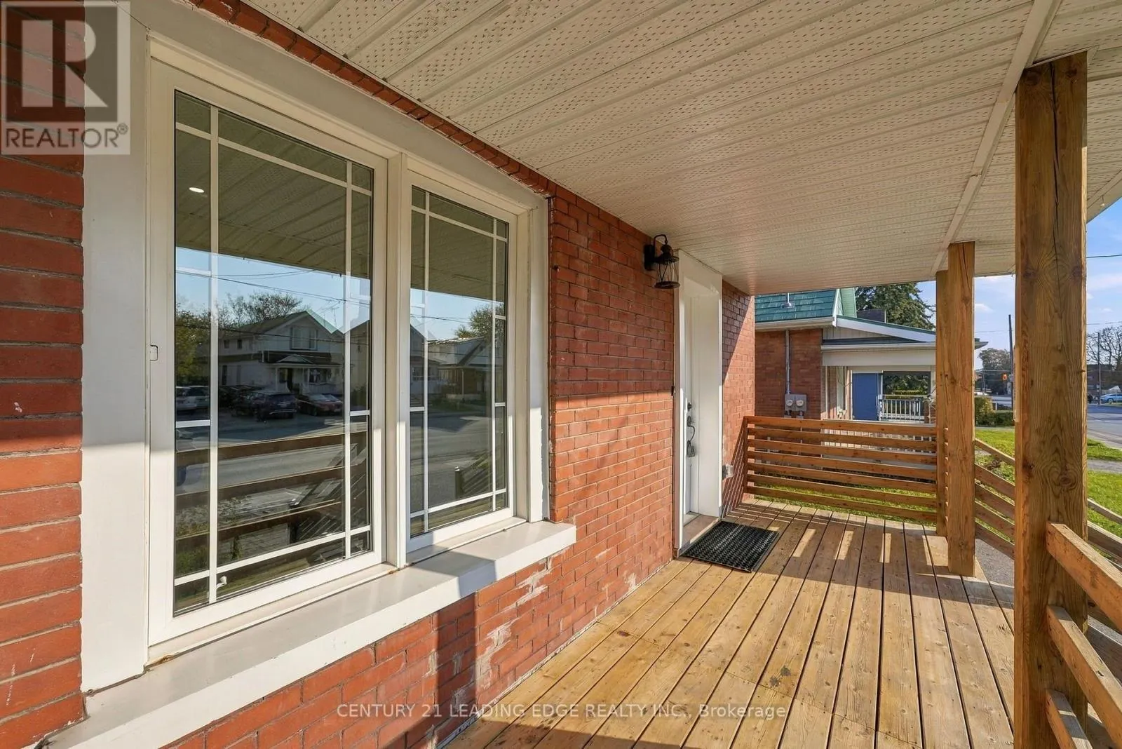89 PARK ROAD S