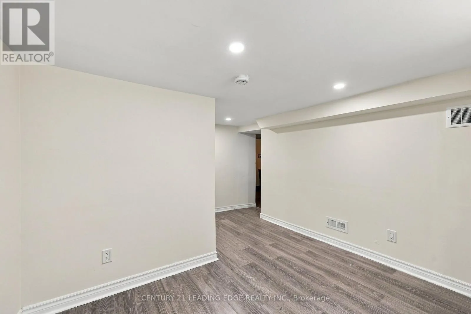89 PARK ROAD S