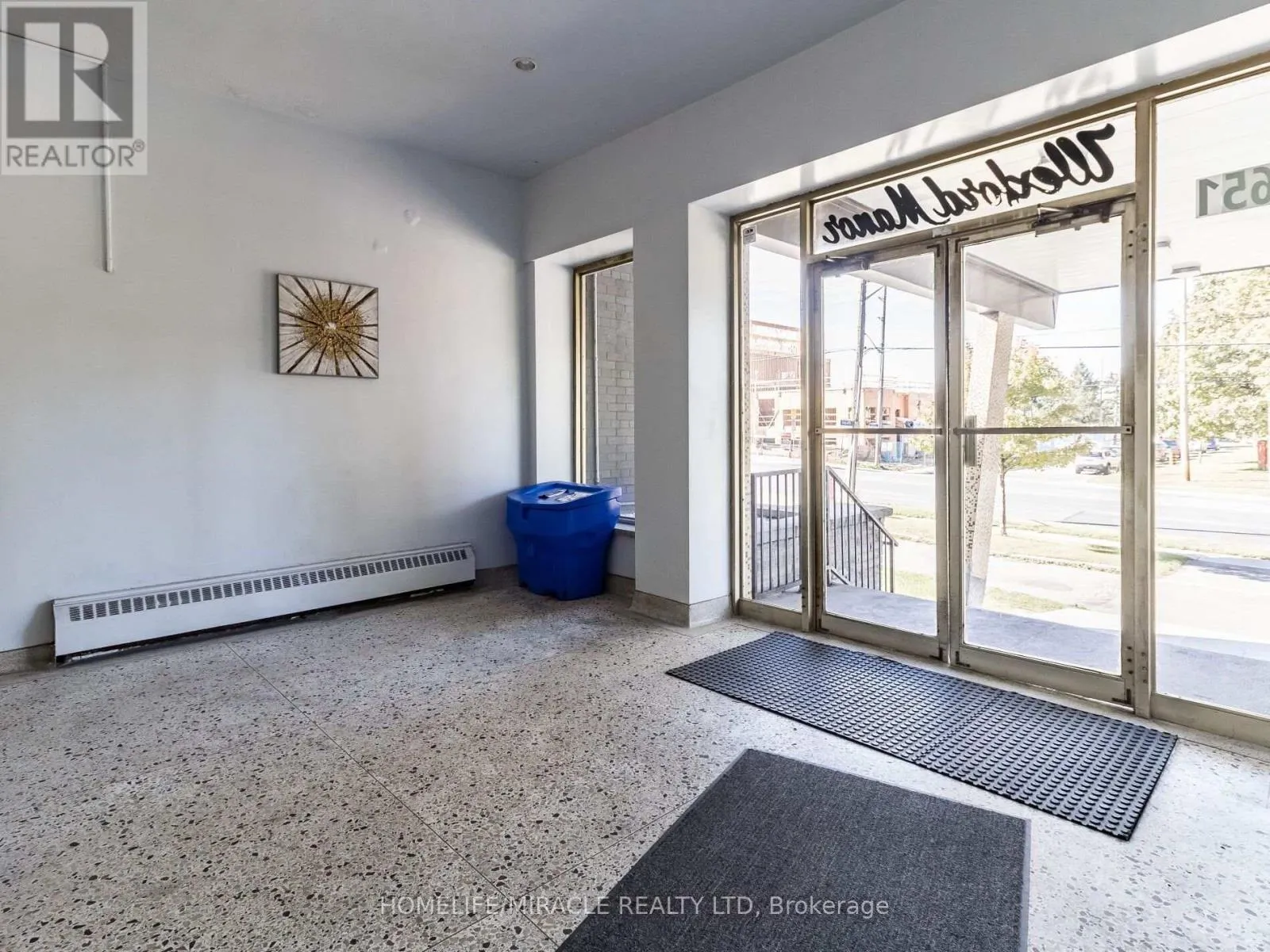 705 - 1651 VICTORIA PK AVENUE