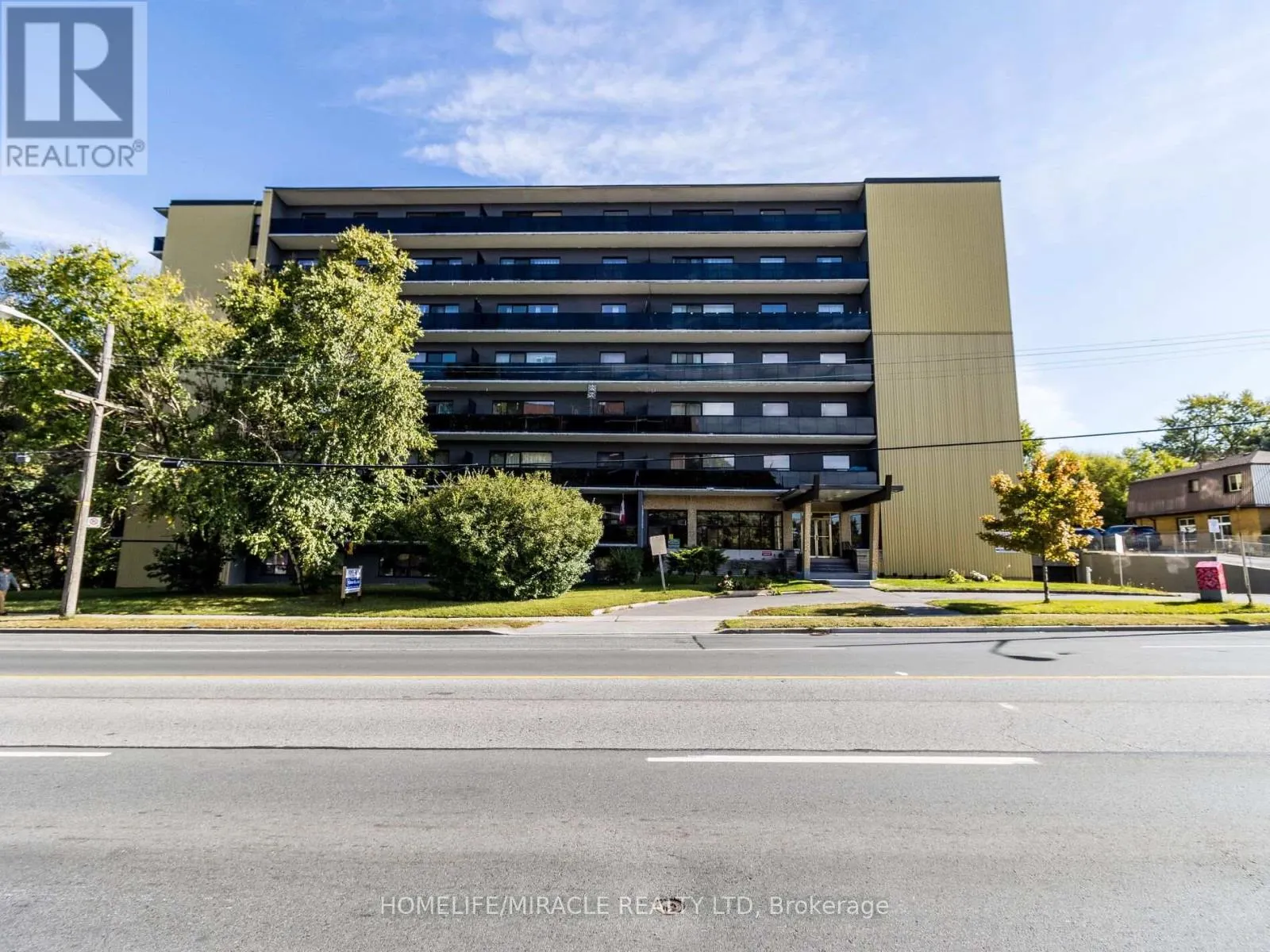 705 - 1651 VICTORIA PK AVENUE