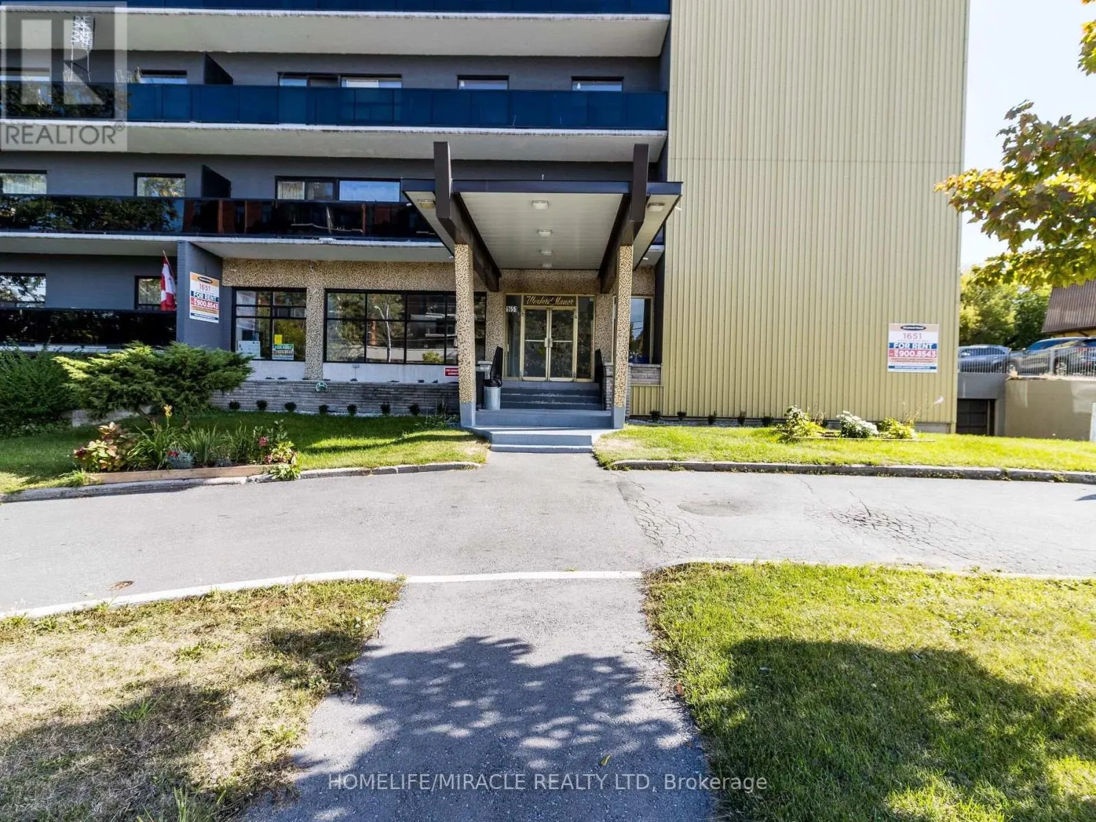 705 - 1651 VICTORIA PK AVENUE