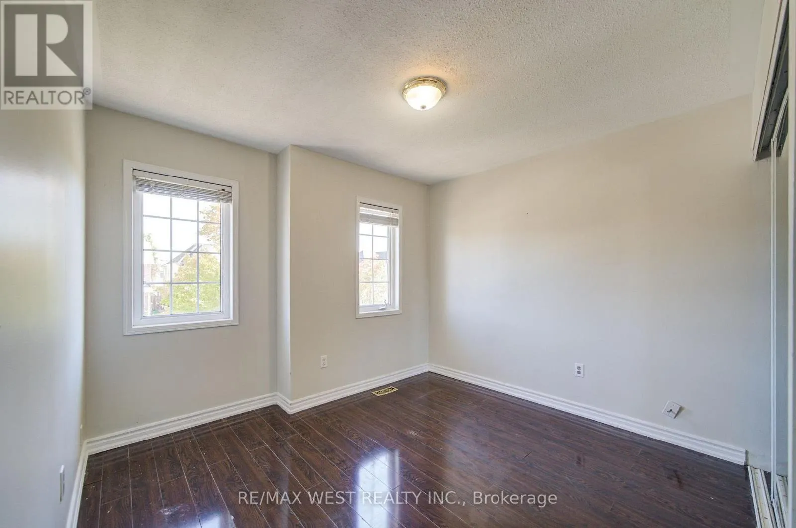 143 ALLWORTH CRESCENT