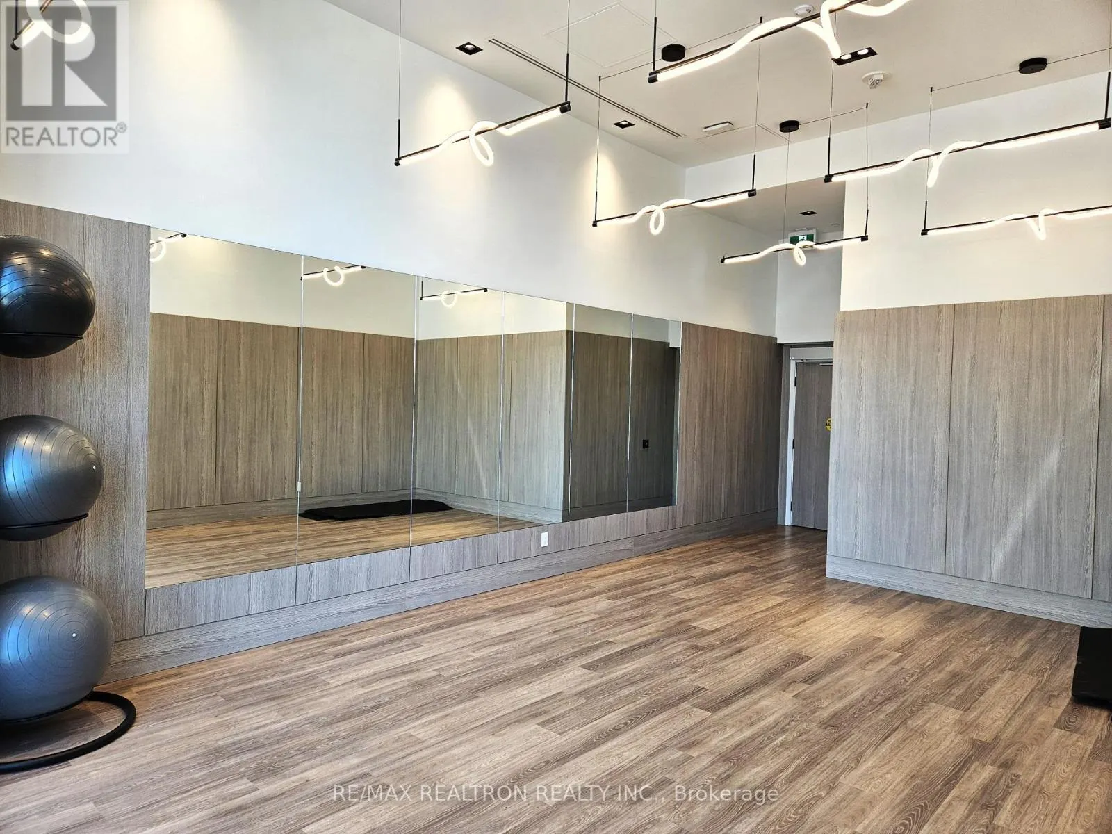 402 - 1455 CELEBRATION DRIVE