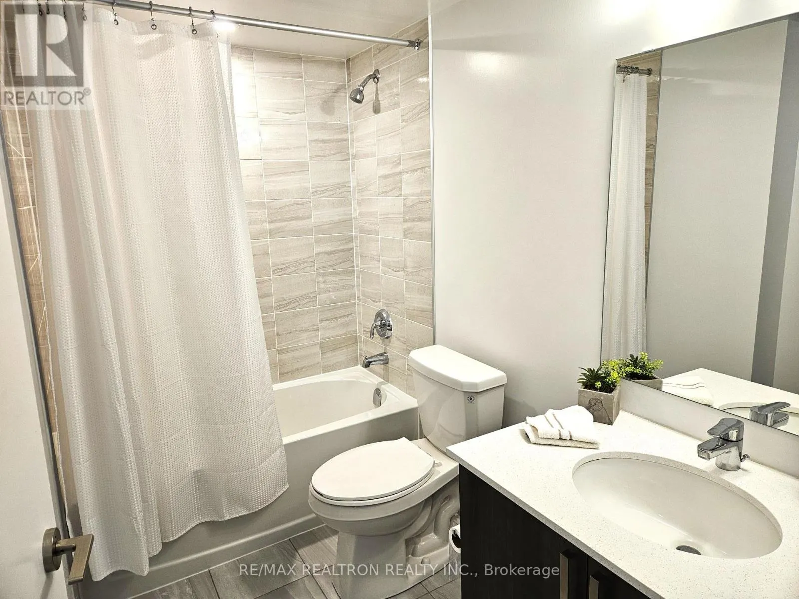 402 - 1455 CELEBRATION DRIVE