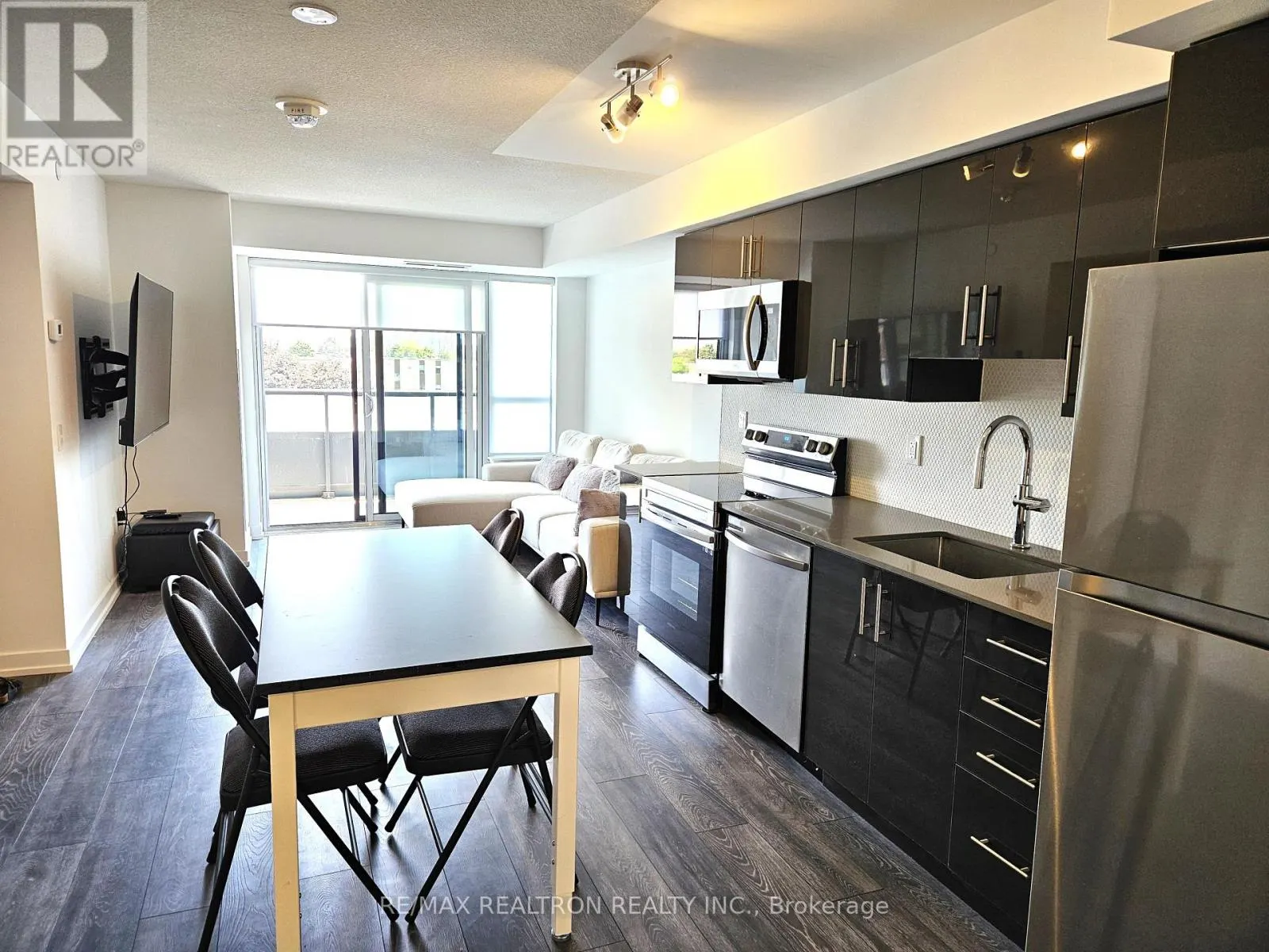 402 - 1455 CELEBRATION DRIVE