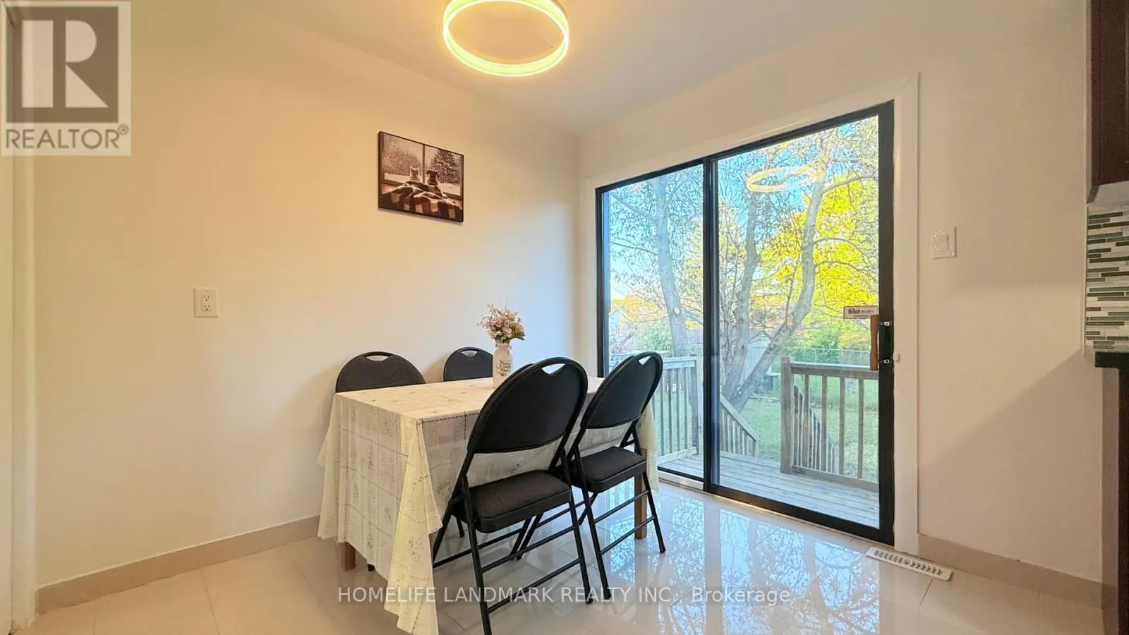 1 ALEXMUIR BOULEVARD