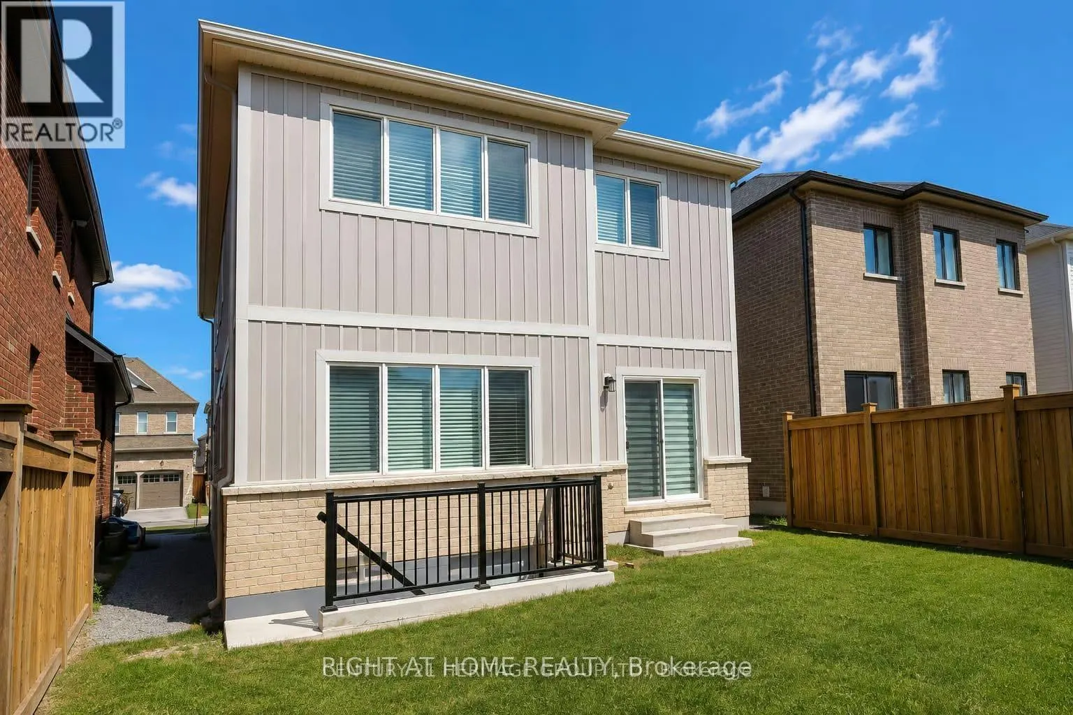 23 CROMBIE STREET