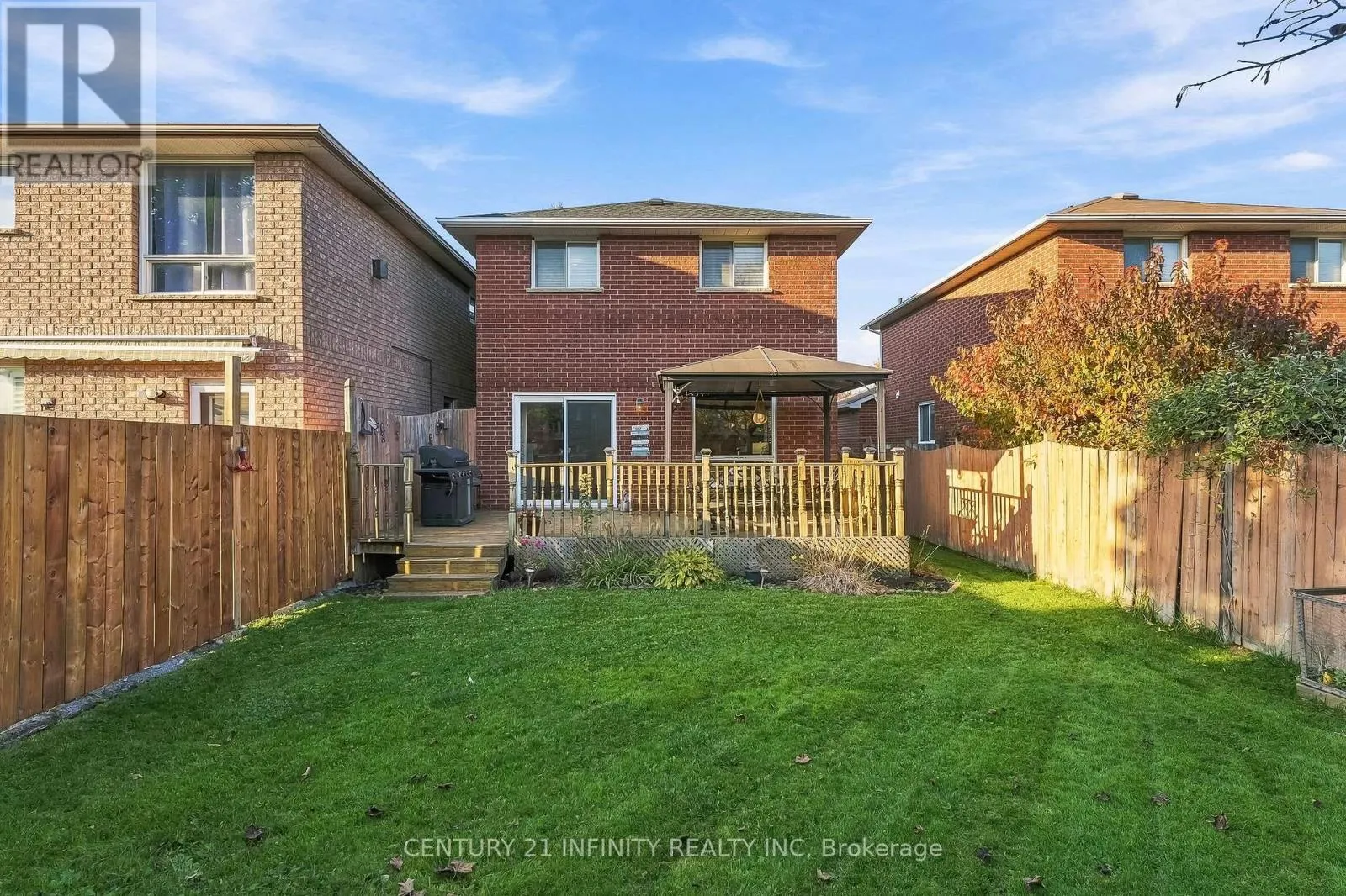 35 FIELDCREST AVENUE