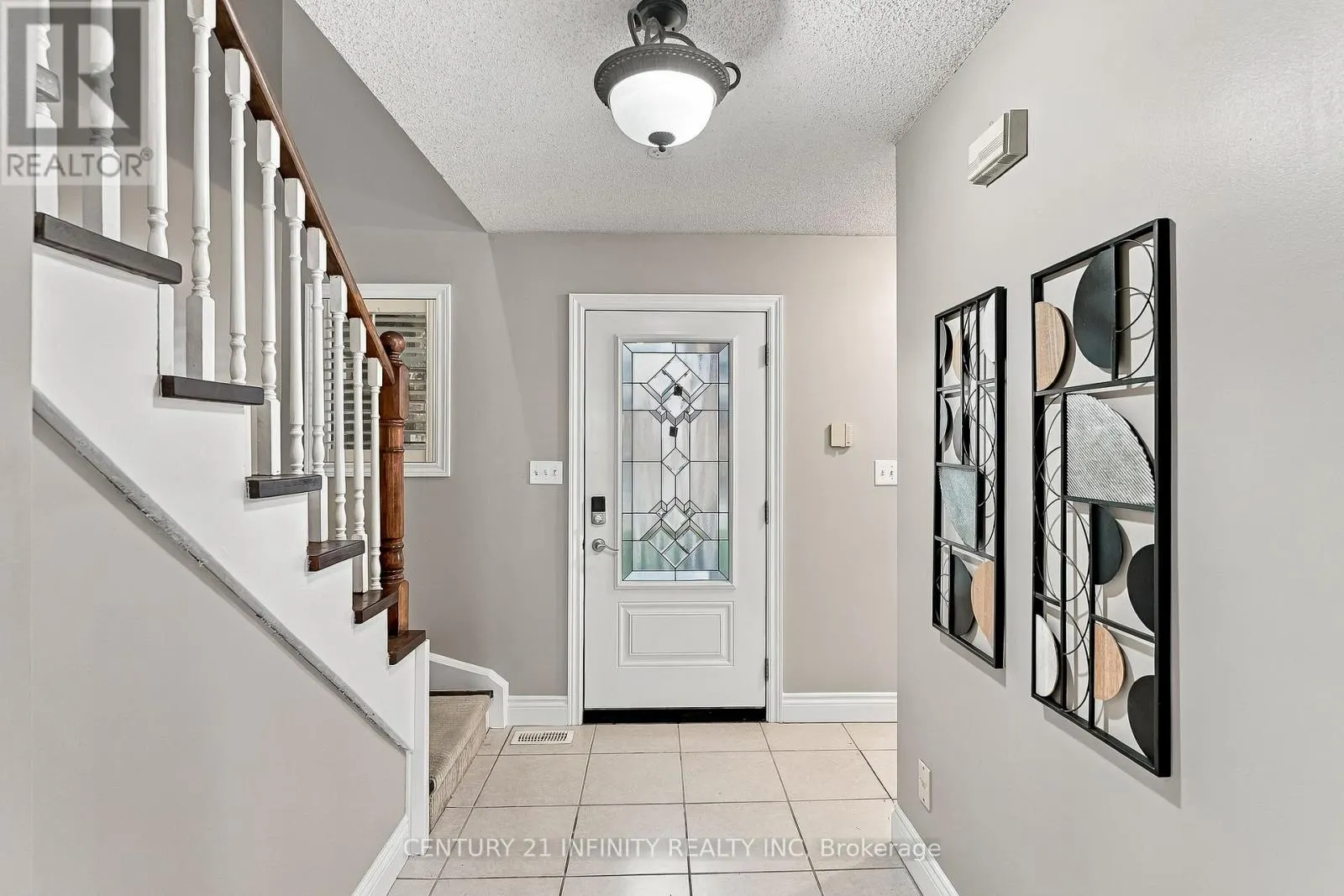35 FIELDCREST AVENUE