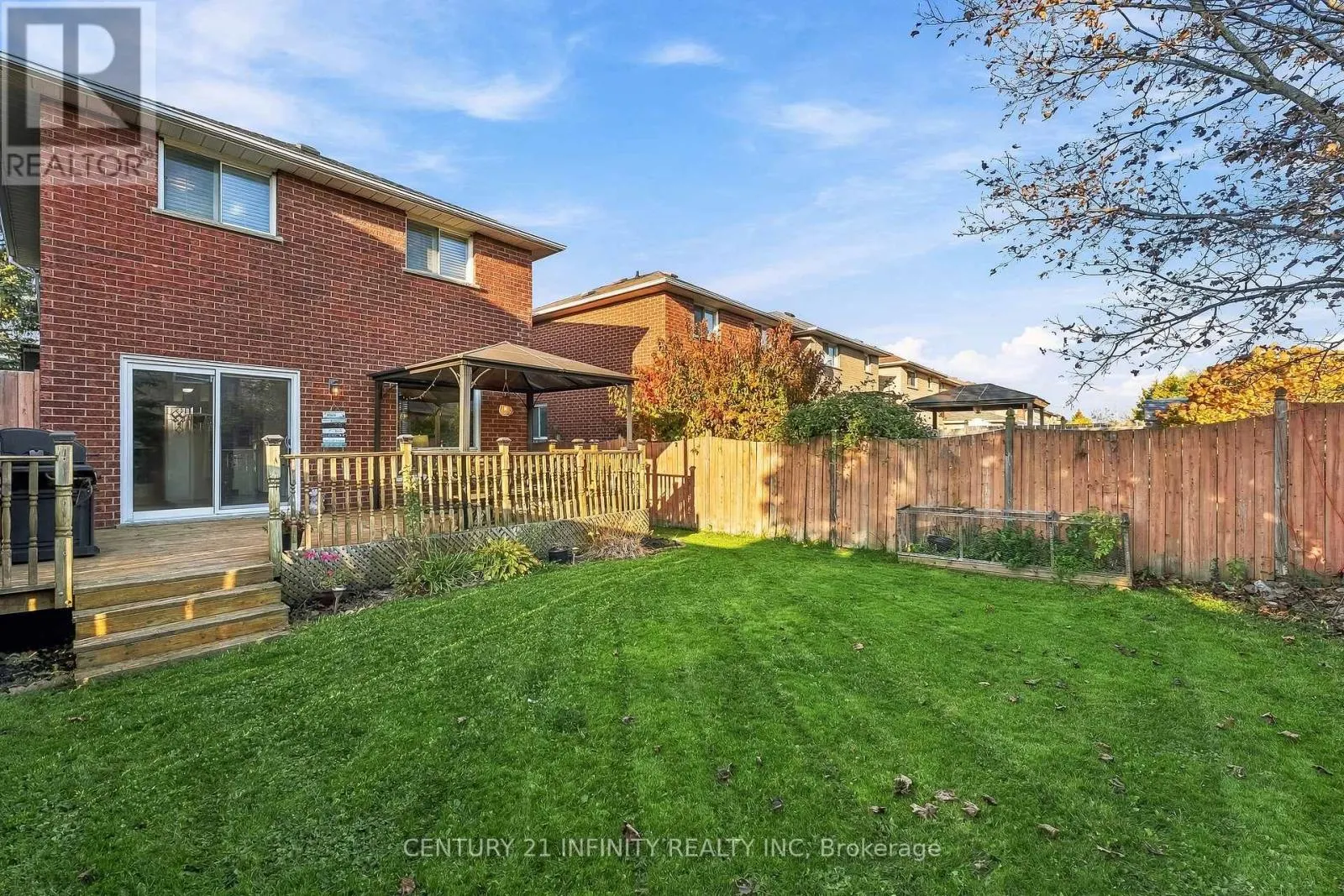 35 FIELDCREST AVENUE