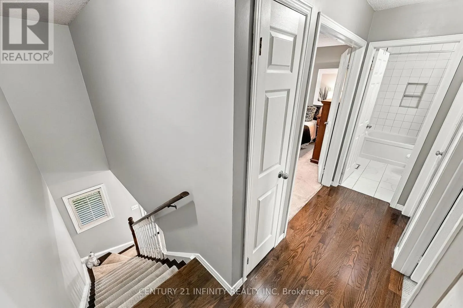 35 FIELDCREST AVENUE