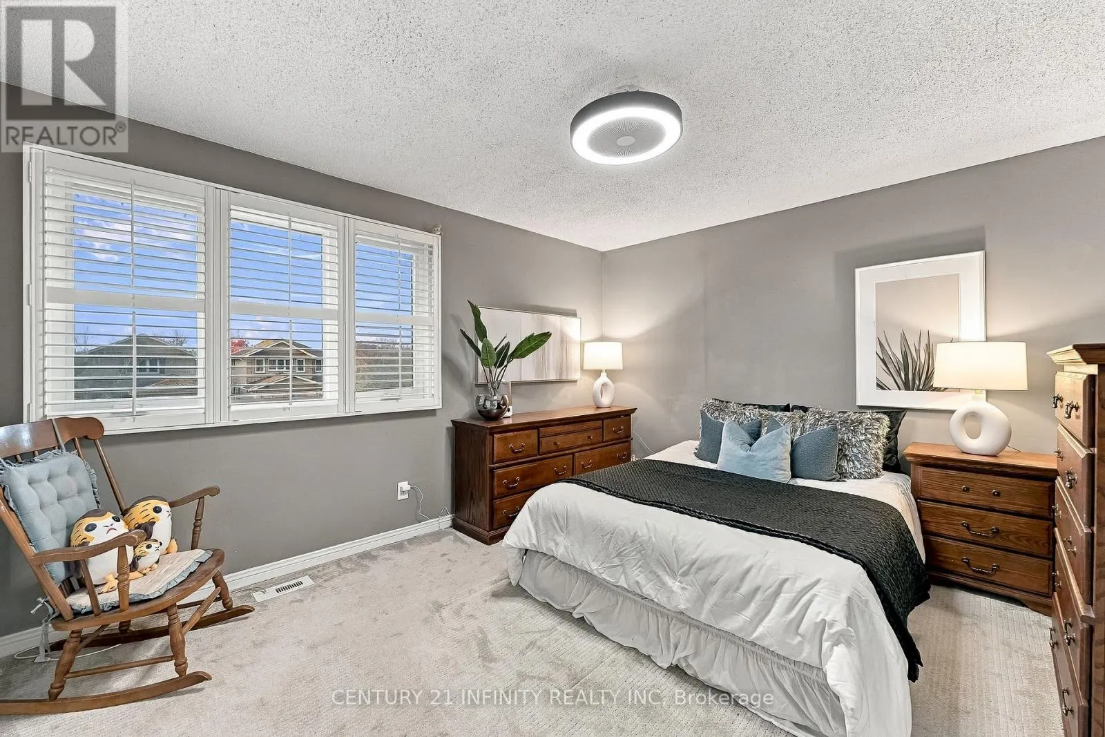 35 FIELDCREST AVENUE