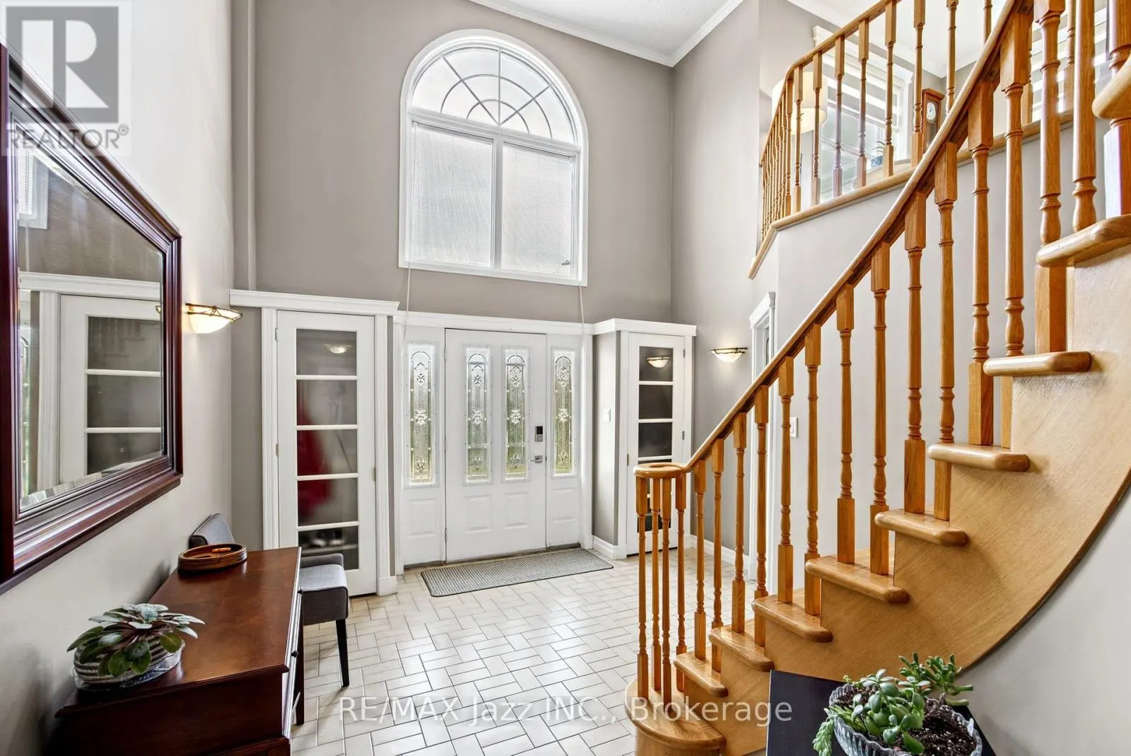 789 LOCHNESS CRESCENT