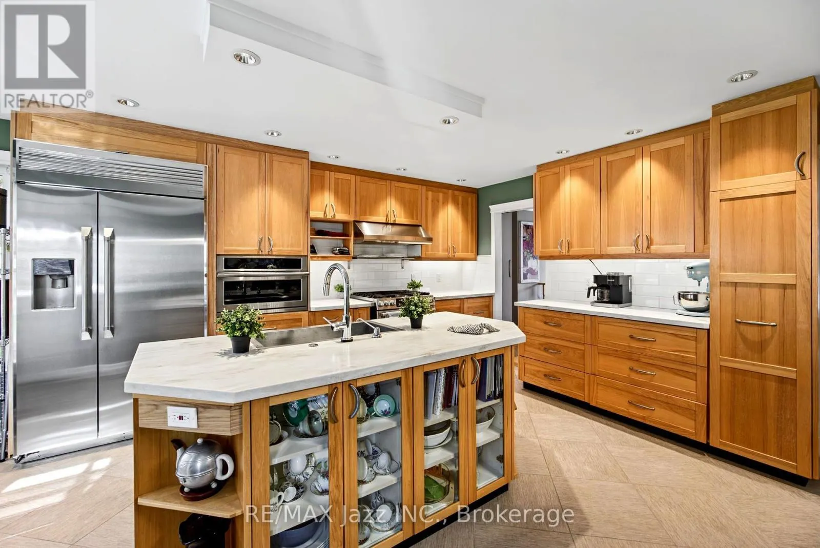 789 LOCHNESS CRESCENT