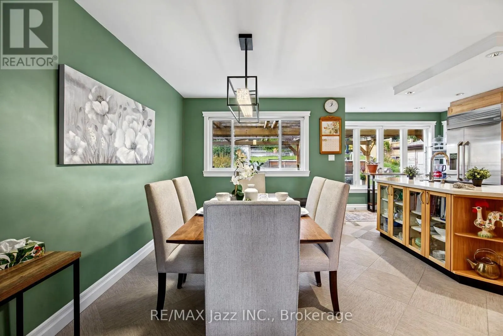 789 LOCHNESS CRESCENT