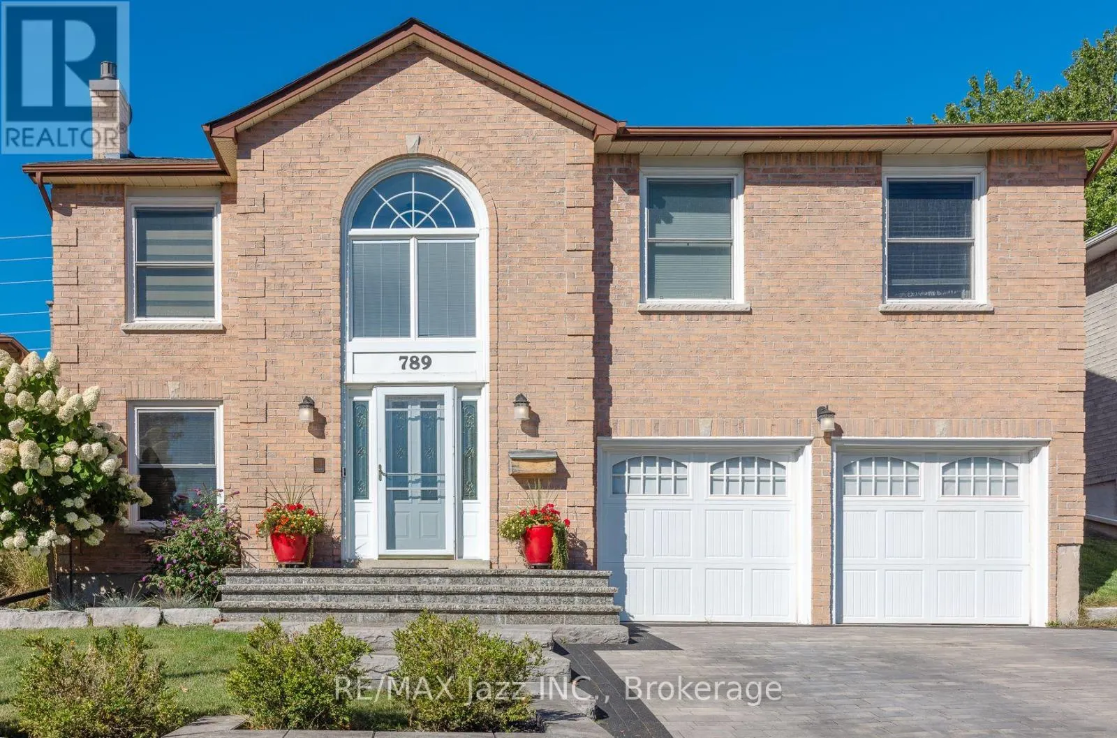789 LOCHNESS CRESCENT