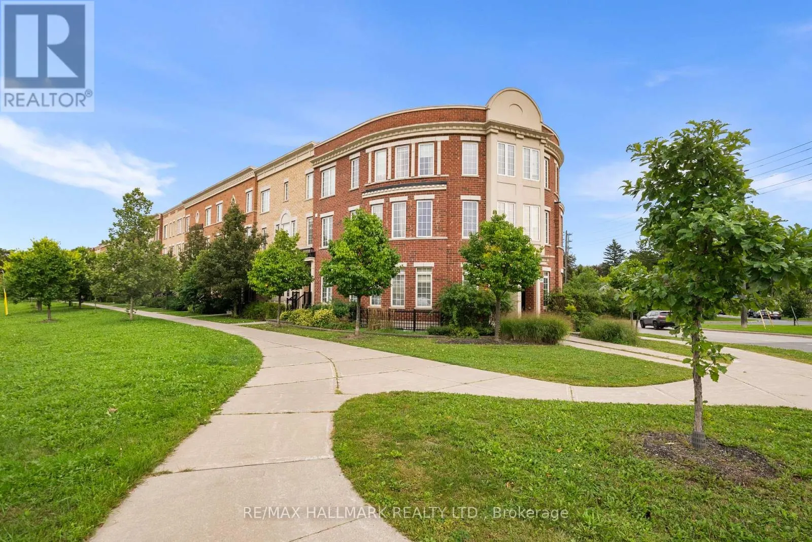 52 - 4689 KINGSTON ROAD